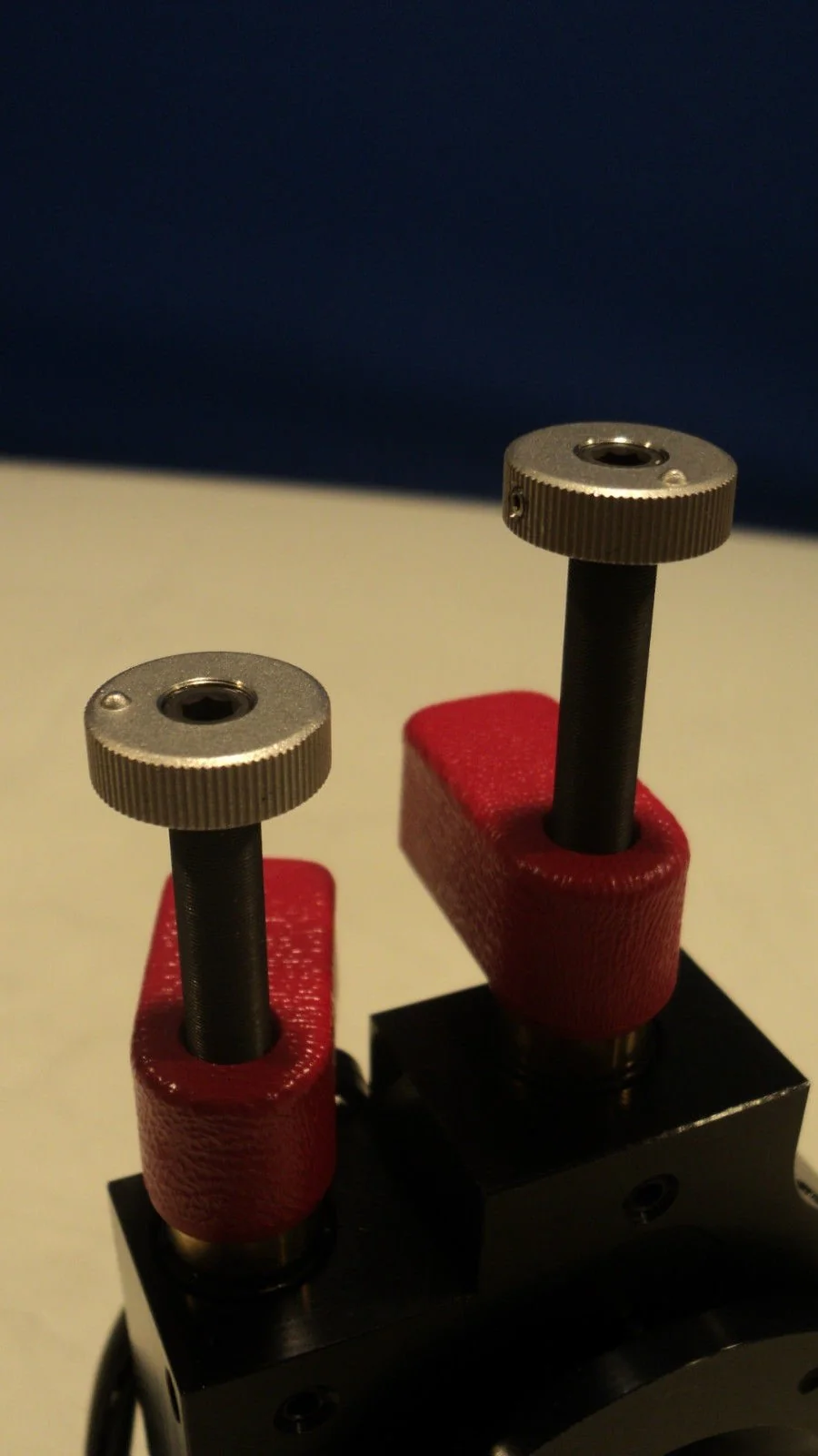 Newport A18602 VGM-1 Vertical-Drive Gimble Opitical Mount Used Working - Image 5