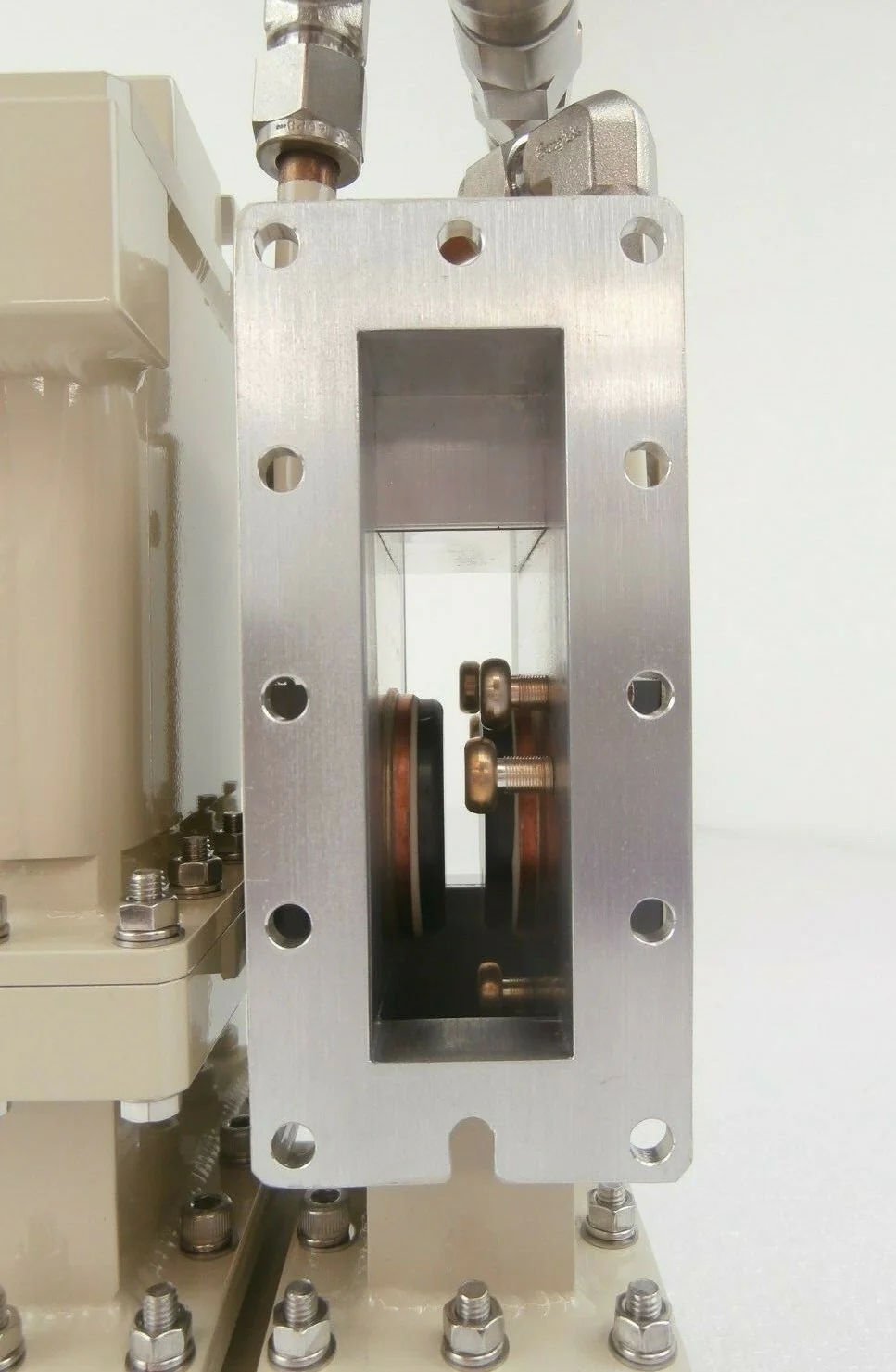 Nihon Koshuha WUG-022NK13D2URT2 Waveguide 2GHz Microwave RF Working - Image 8