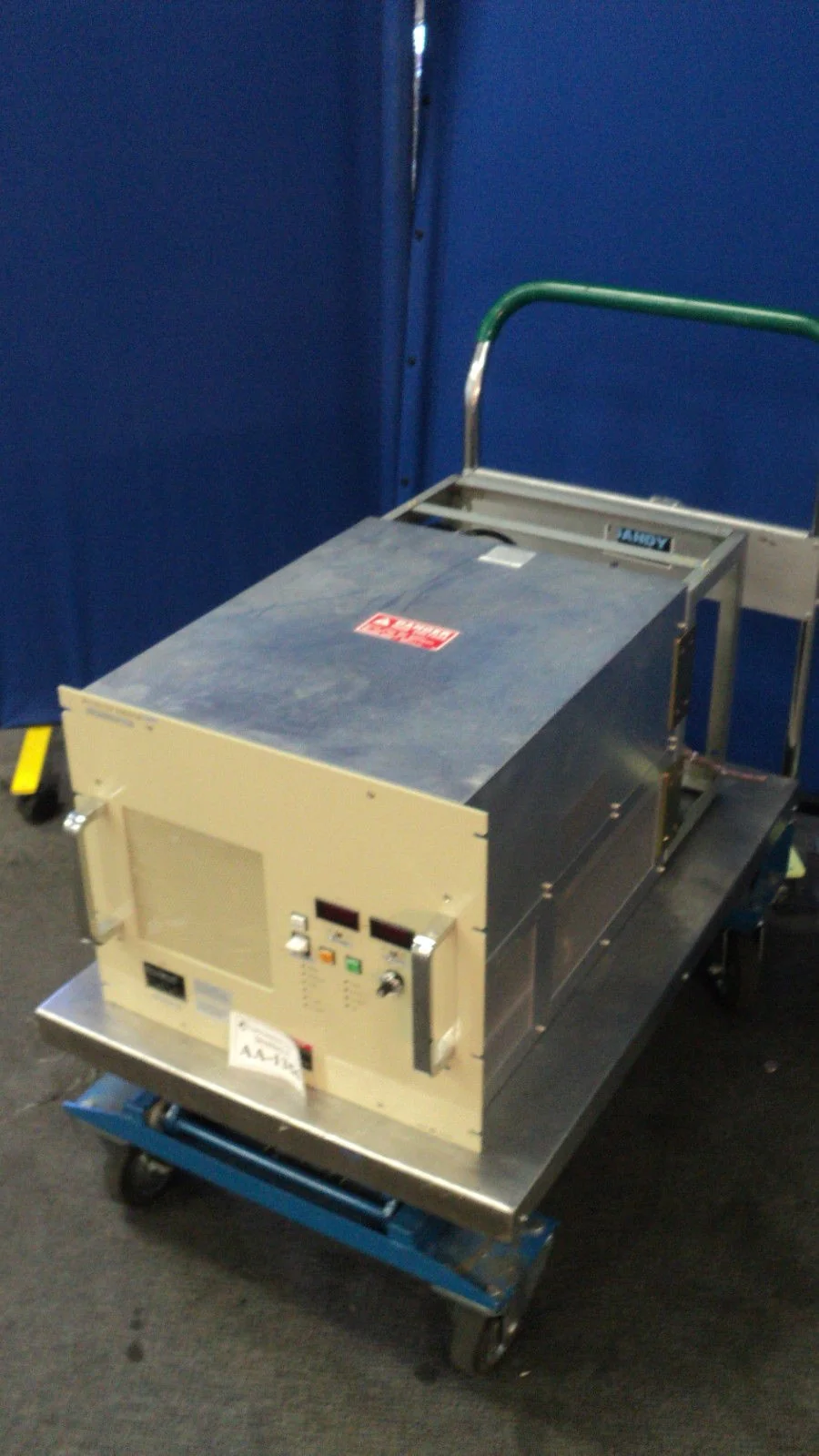 Nihon Koshusha HFS-450-020-5 450MHz 2kW Generator Hitachi MU-712E Used Working - Image 3