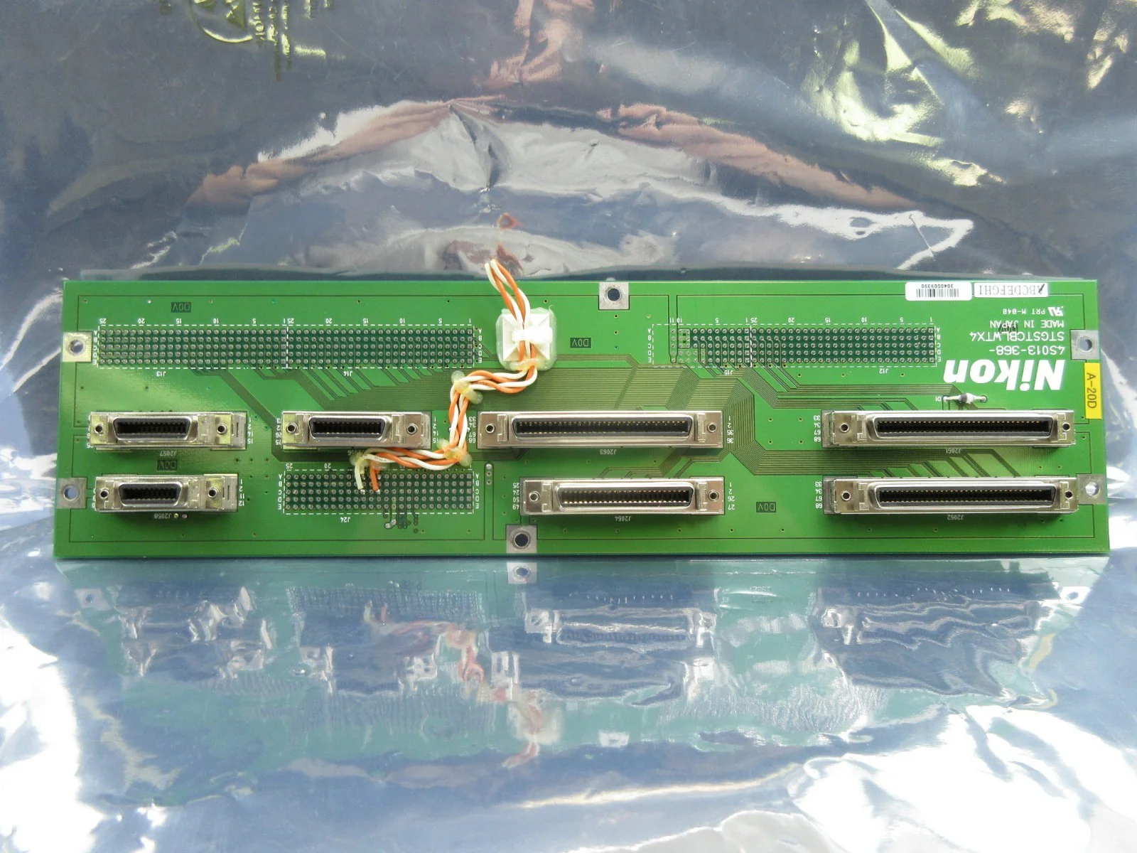 Nikon 4S013-368 Backplane Interface Board PCB STGSTCBLWTX4 NSR System Used - Image 5