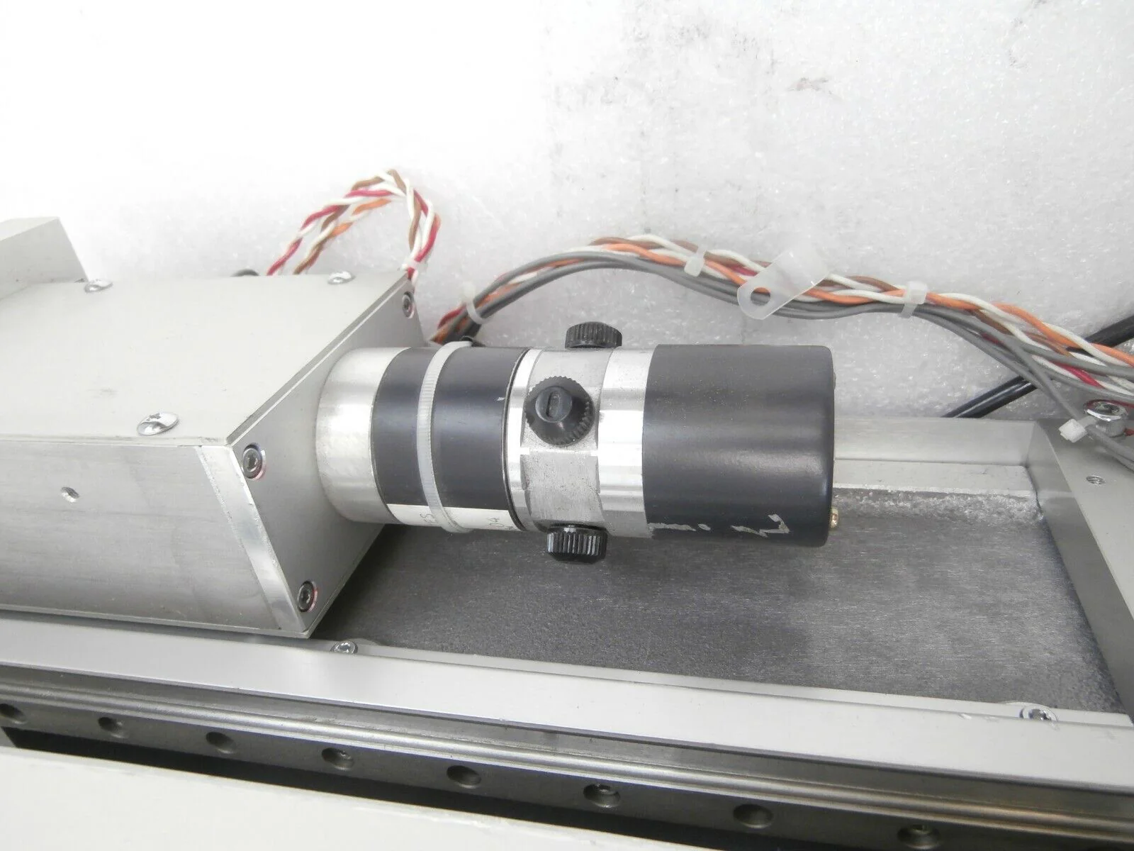 Nikon NSR-S204B Left Wafer Loader Indexer Lift Assembly UTOPI-020MX Untested - Image 10