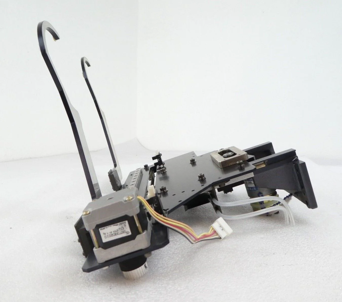 Nikon NWL860 200mm Wafer Inspection Dual Change Arm Assembly Working Surplus - Image 4