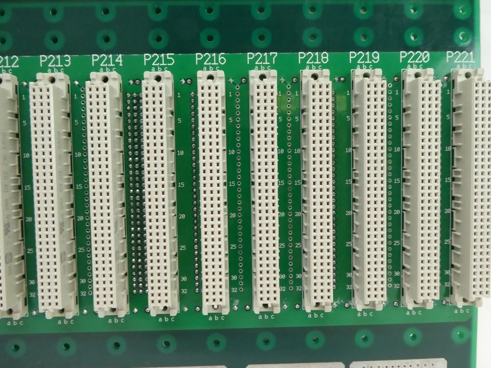 Nikon RBP-21WH-M/NIK VME System Bus Backplane Board PCB NSR-S205C Working Spare - Image 12