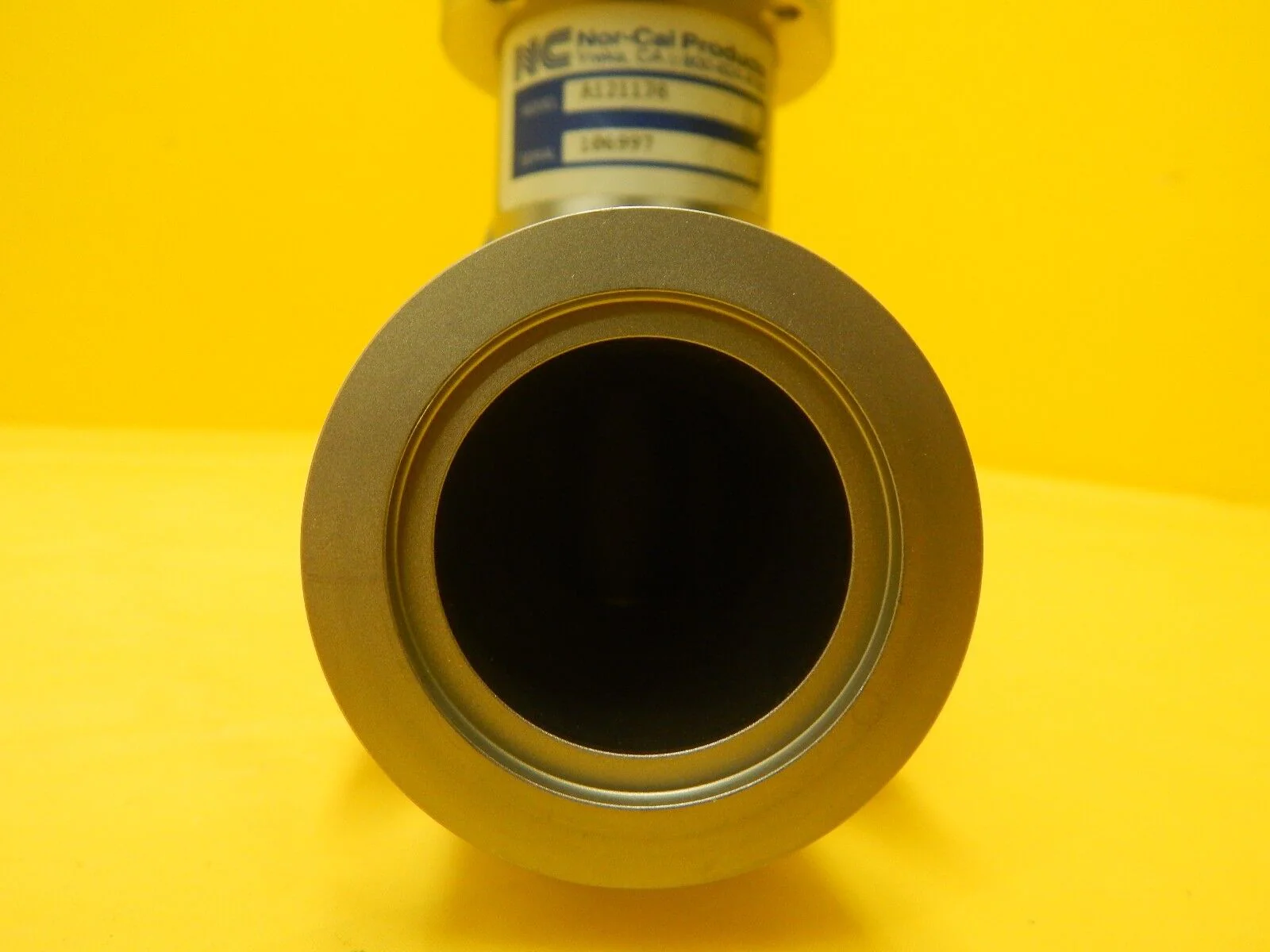 Nor-Cal Products A121178 Manual Angle Isolation Valve Used Working - Image 5