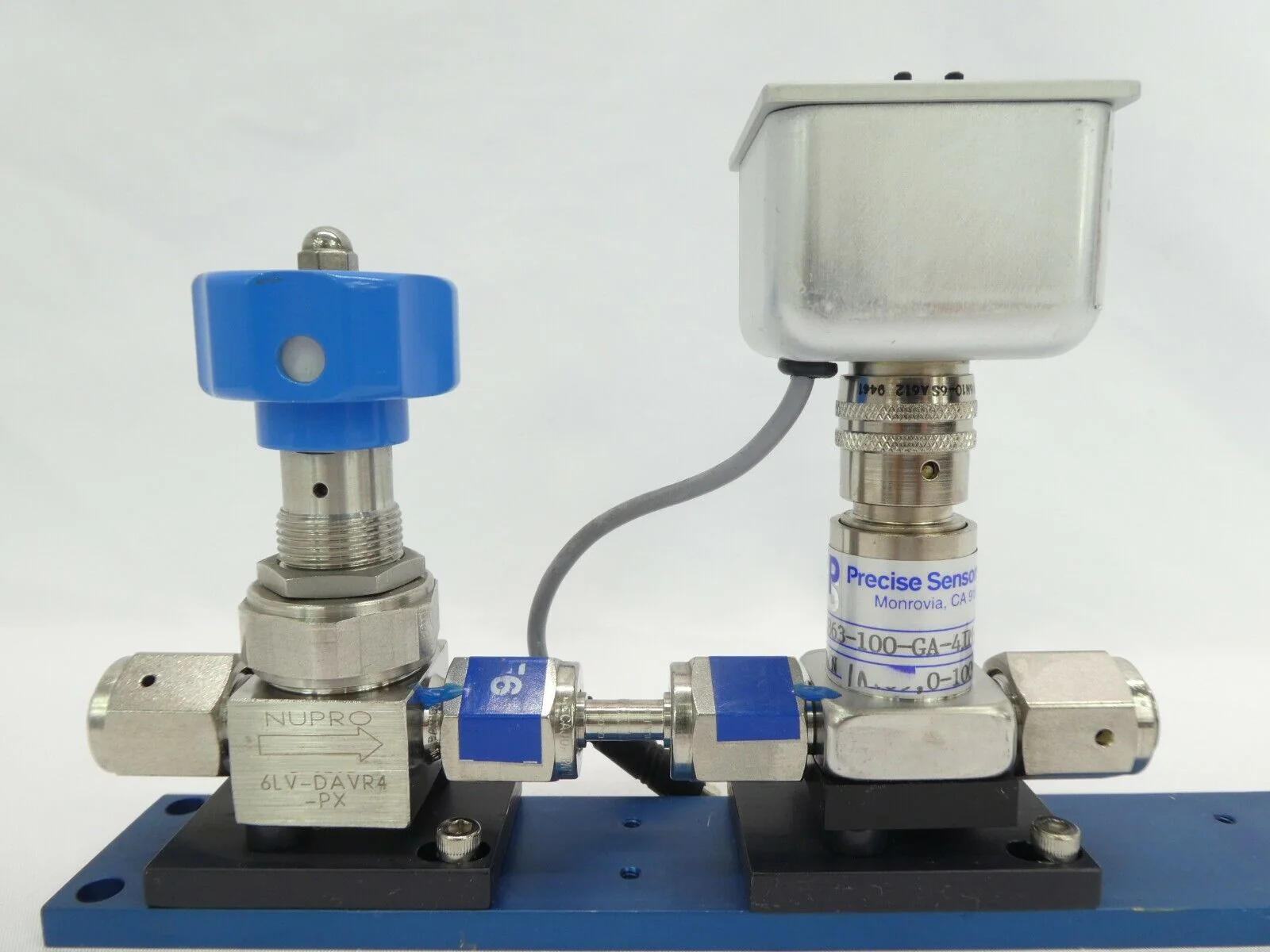 Novellus Systems Gas Manifold Precise Sensors 4863-100-RM-03 Concept 2 ALTUS - Image 8