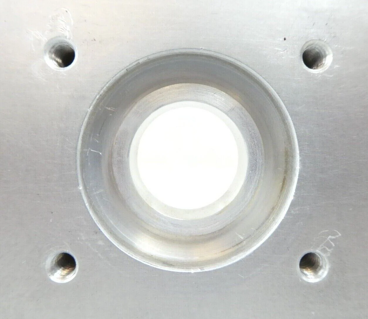 Novellus Systems PEP 3510 200mm Chamber Body - Image 8