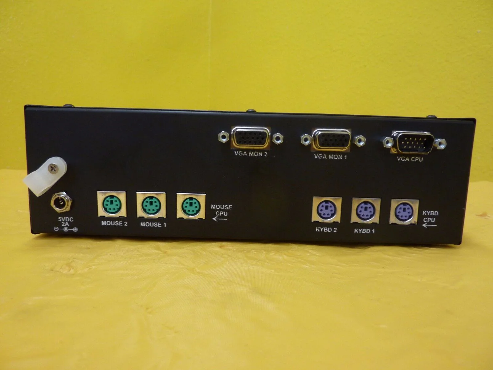 NTI Network Technologies VOPEX-2KVIM-A 2-port Video Switching KVM Splitter New - Image 6