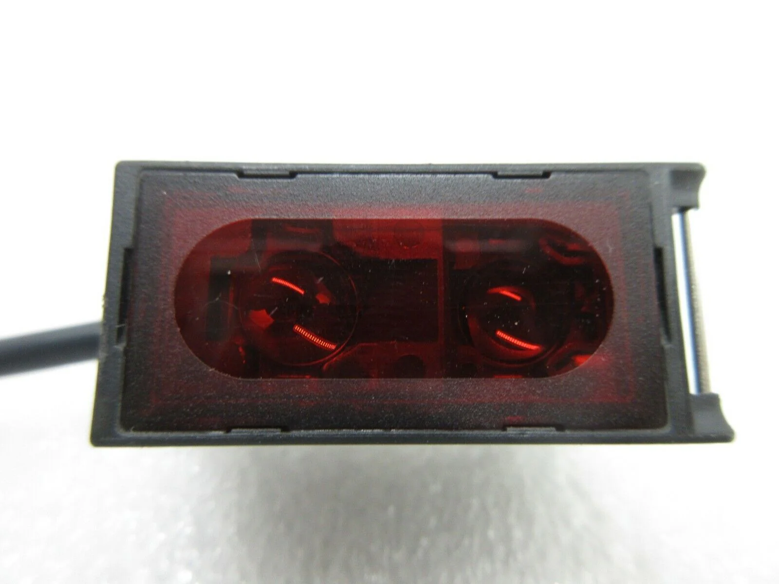 Omron E3G-L11 Distance-setting Photoelectric Sensor Reseller Lot of 4 Used - Image 8