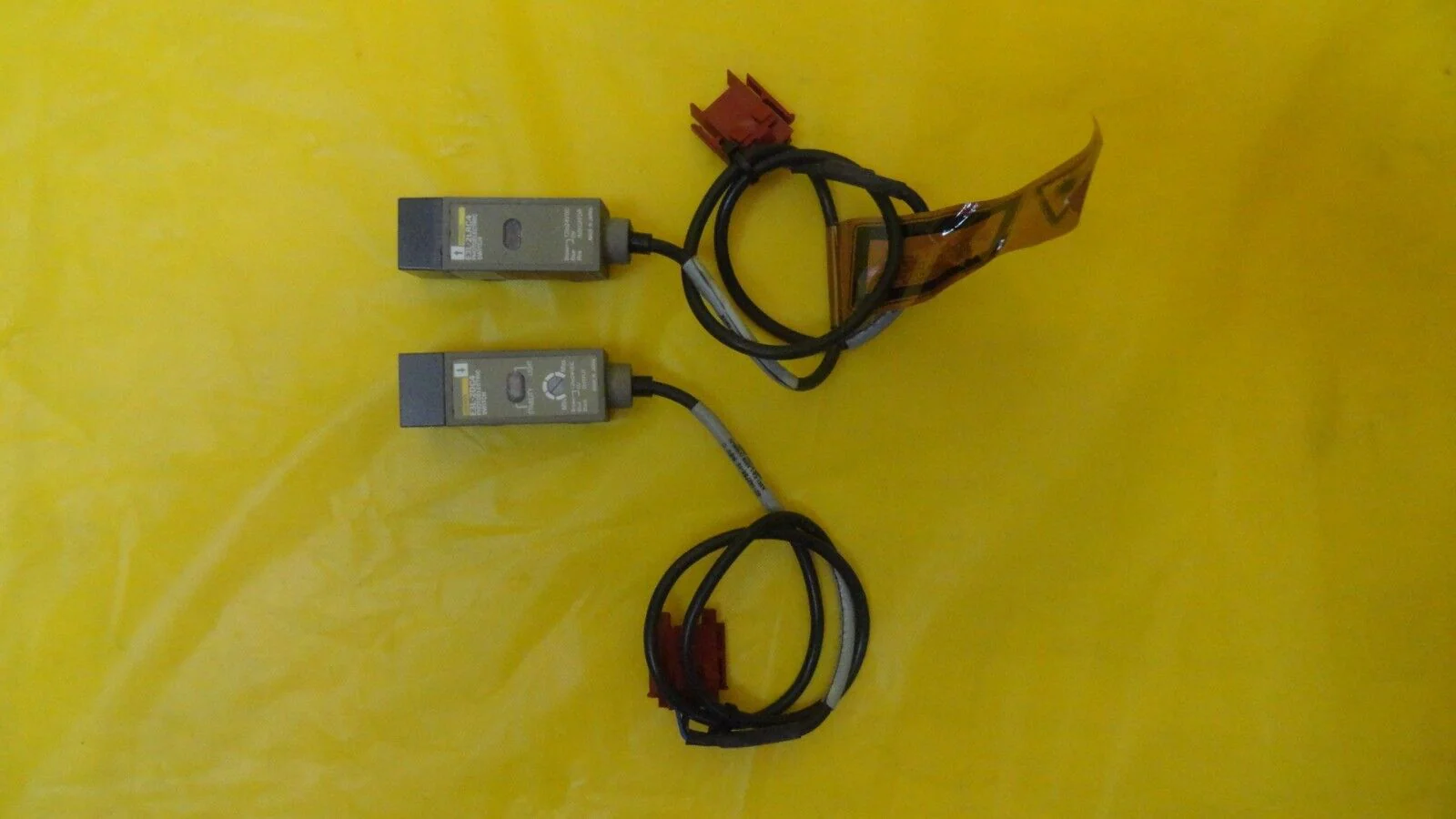 OMRON E3L-2RC4 RIGHT LOADLOCK CA WAFER MAPPER ASM 02-142758-10 - Image 2