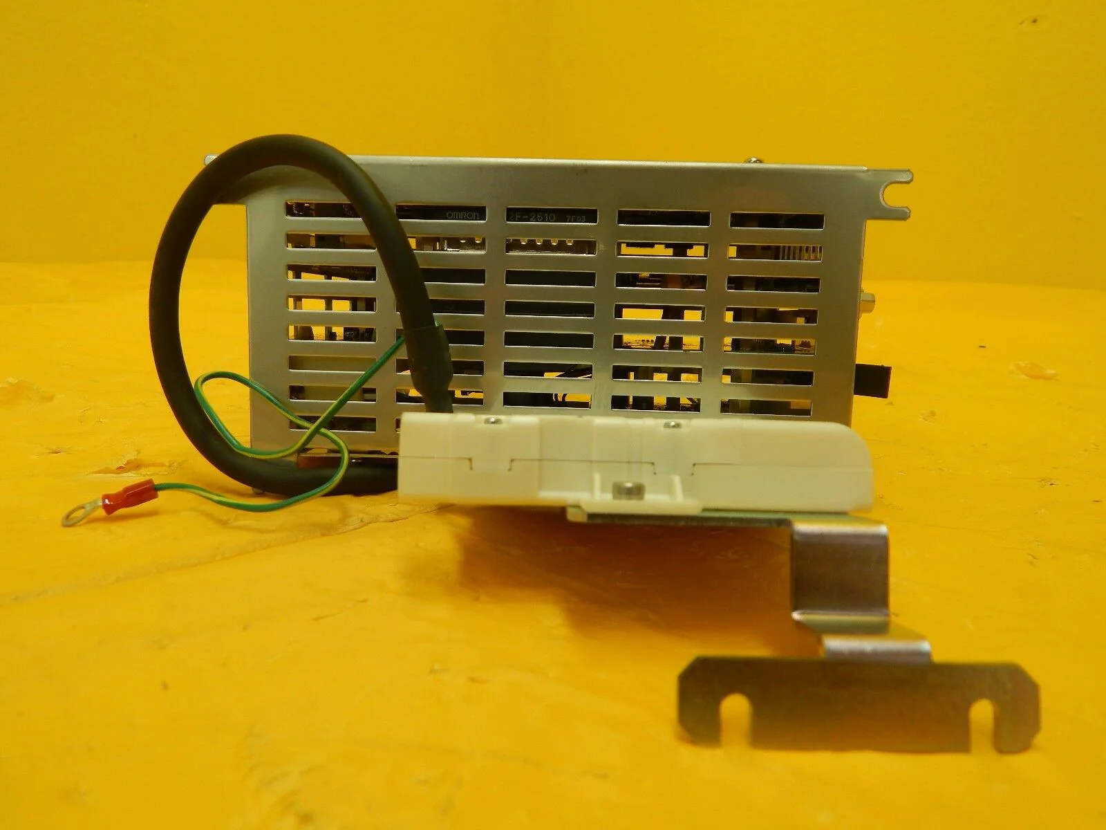 Omron E5ZT-N08TC01-2 Temperature Controller Assembly Used Working - Image 5