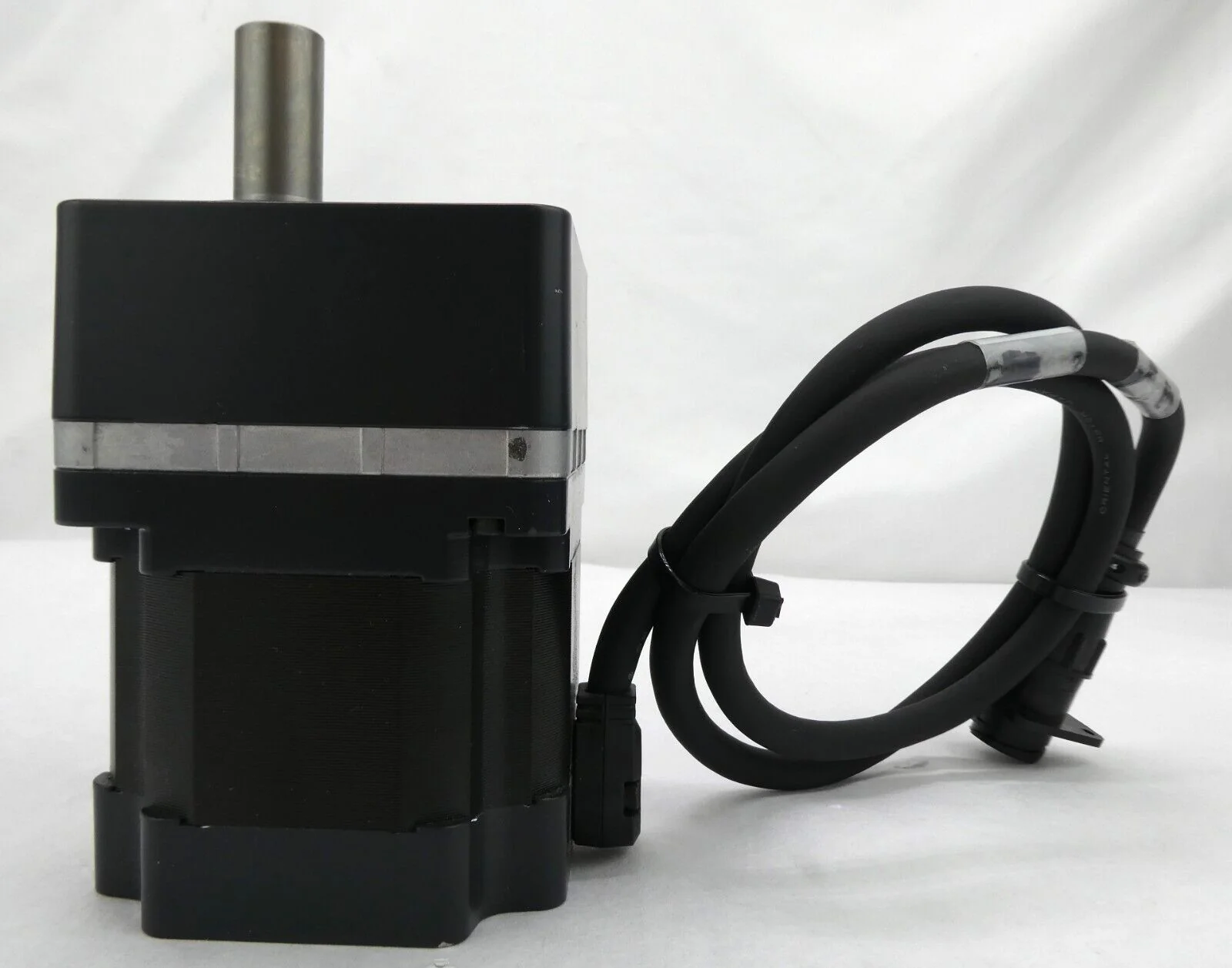 Oriental Motor FBLM5120W-GFB10 DC Motor with Gear Head GFB5G15 Working Surplus - Image 3