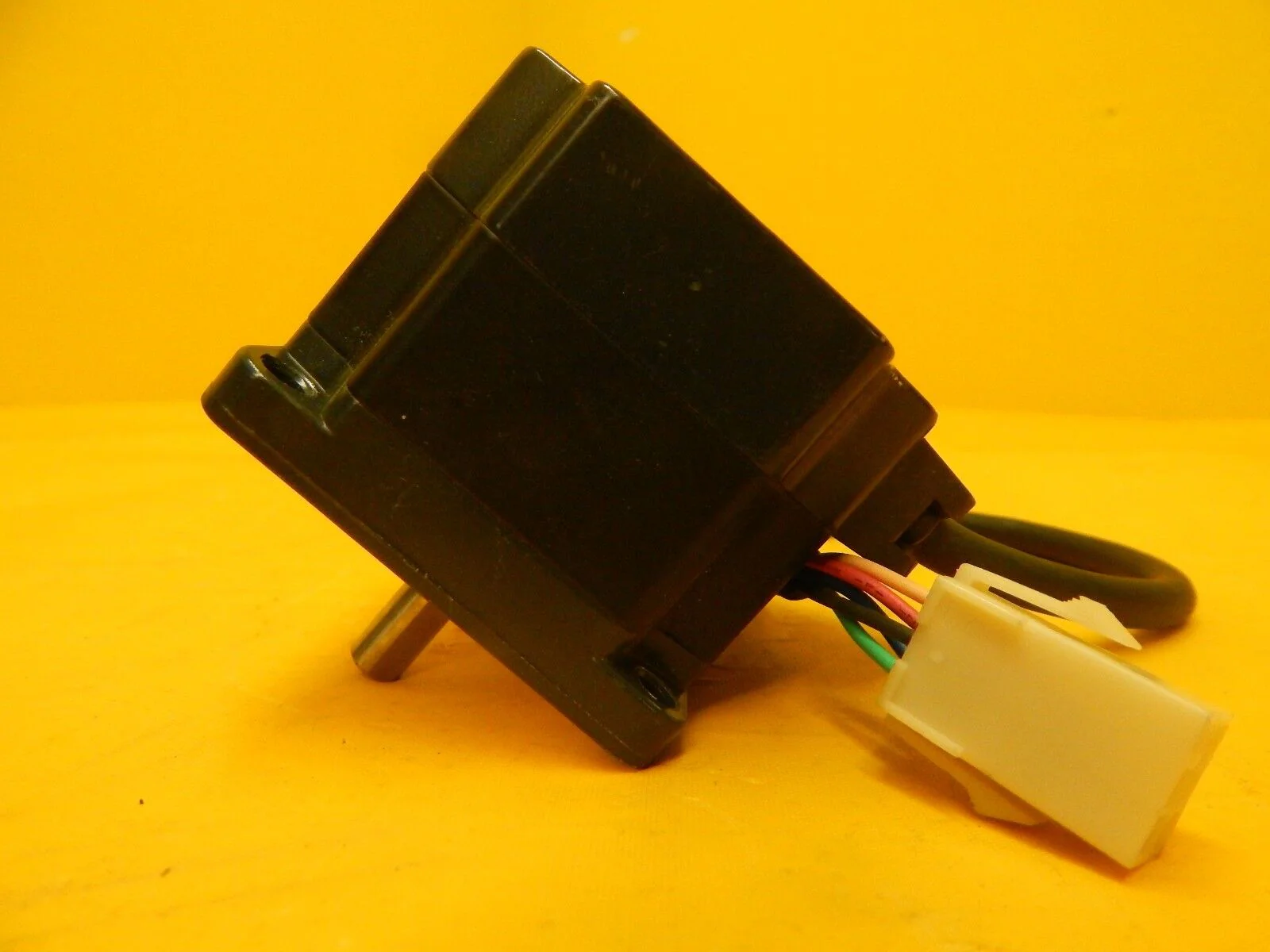 Oriental Motor PK564AW-A44 5-Phase Stepping Motor VEXTA Used Working - Image 5