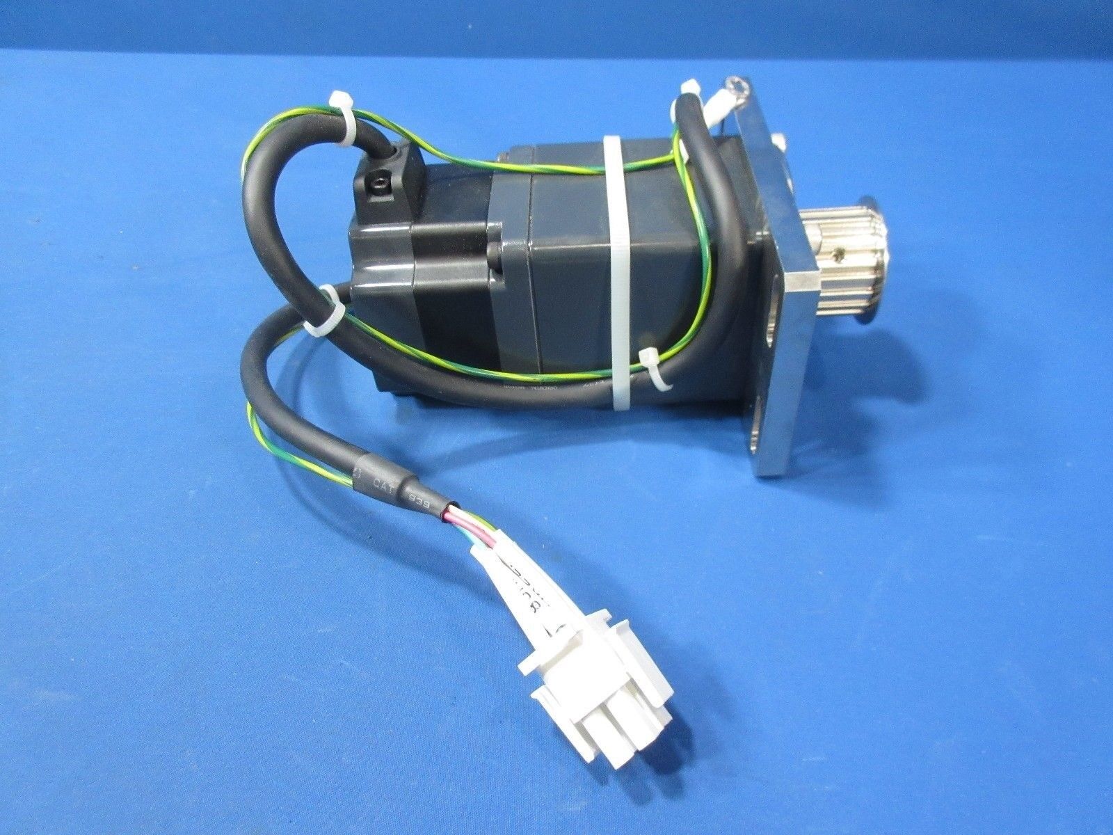 Oriental Motor PK564AW-P50 5-Phase Stepping Motor VEXTA Lot of 4 Used Working - Image 8