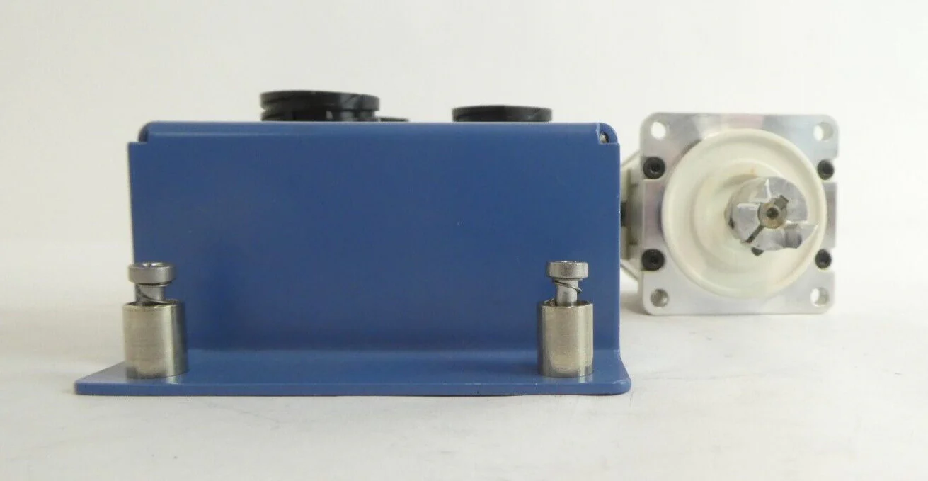 Panasonic MQMA012A4F AC Servo Encoder Motor w/ Bracket Working Surplus - Image 5