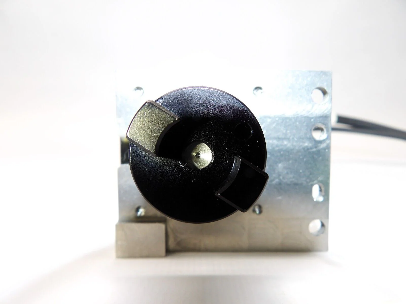 Parker SM161BE-NFLN Brushless Servo Motor SM Series Varian E11420220 Working - Image 18