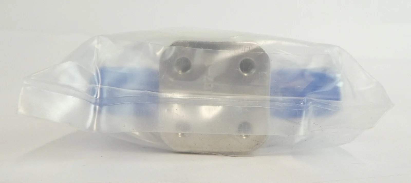 Parker Veriflo 54010368 Ultra-High Purity Valve 945AOPLPNCSTS8VESP Lot of 3 New - Image 4