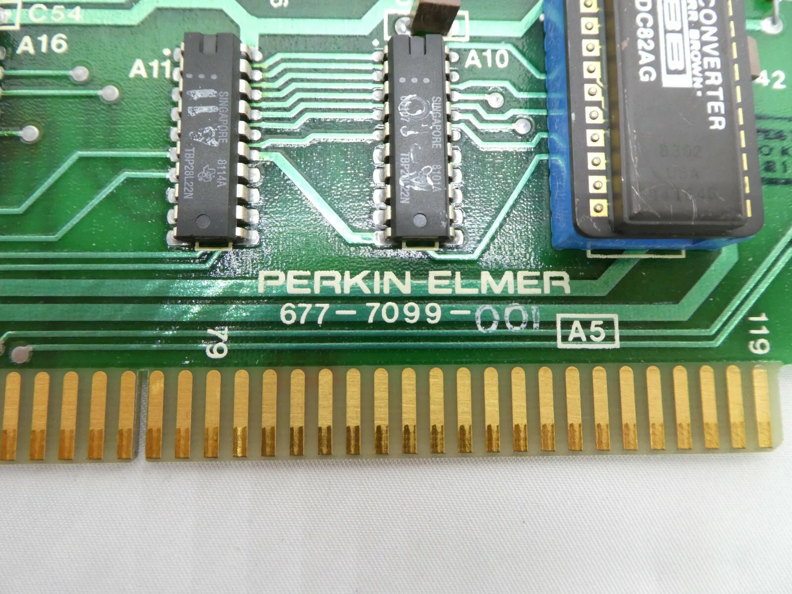 Perkin-Elmer 677-7099-001 A/D Converter PCB Card 677-3518-001 Untested As-Is - Image 11