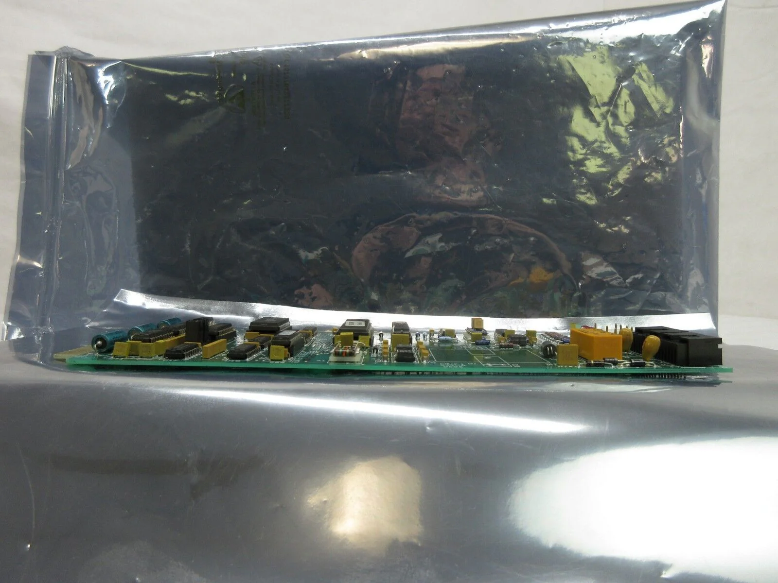 Perkin-Elmer 851-8233-004 Processor PCB Card Rev. A SVG ASML 90S DUV Used - Image 4