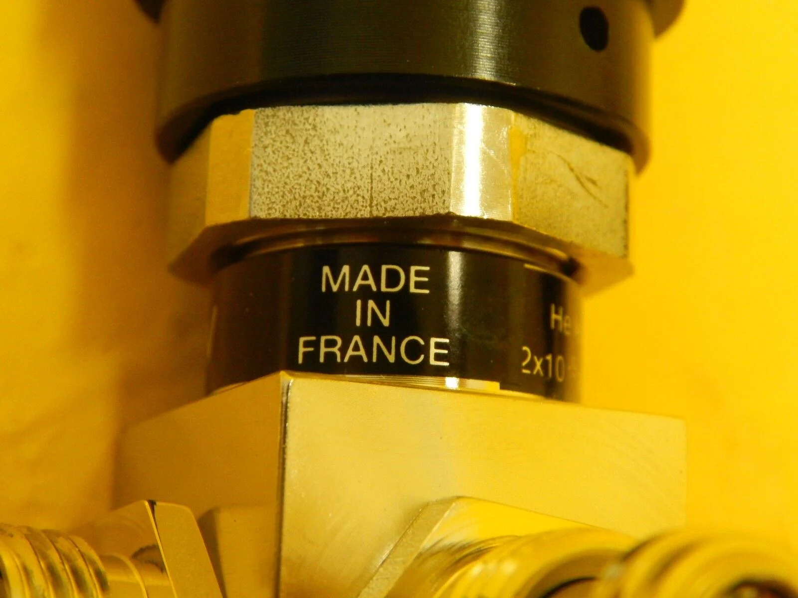Qualiflow 2x10-9atm.cm3/Sec 3-Way Pneumatic Valve Reseller Lot of 5 Used Working - Image 10