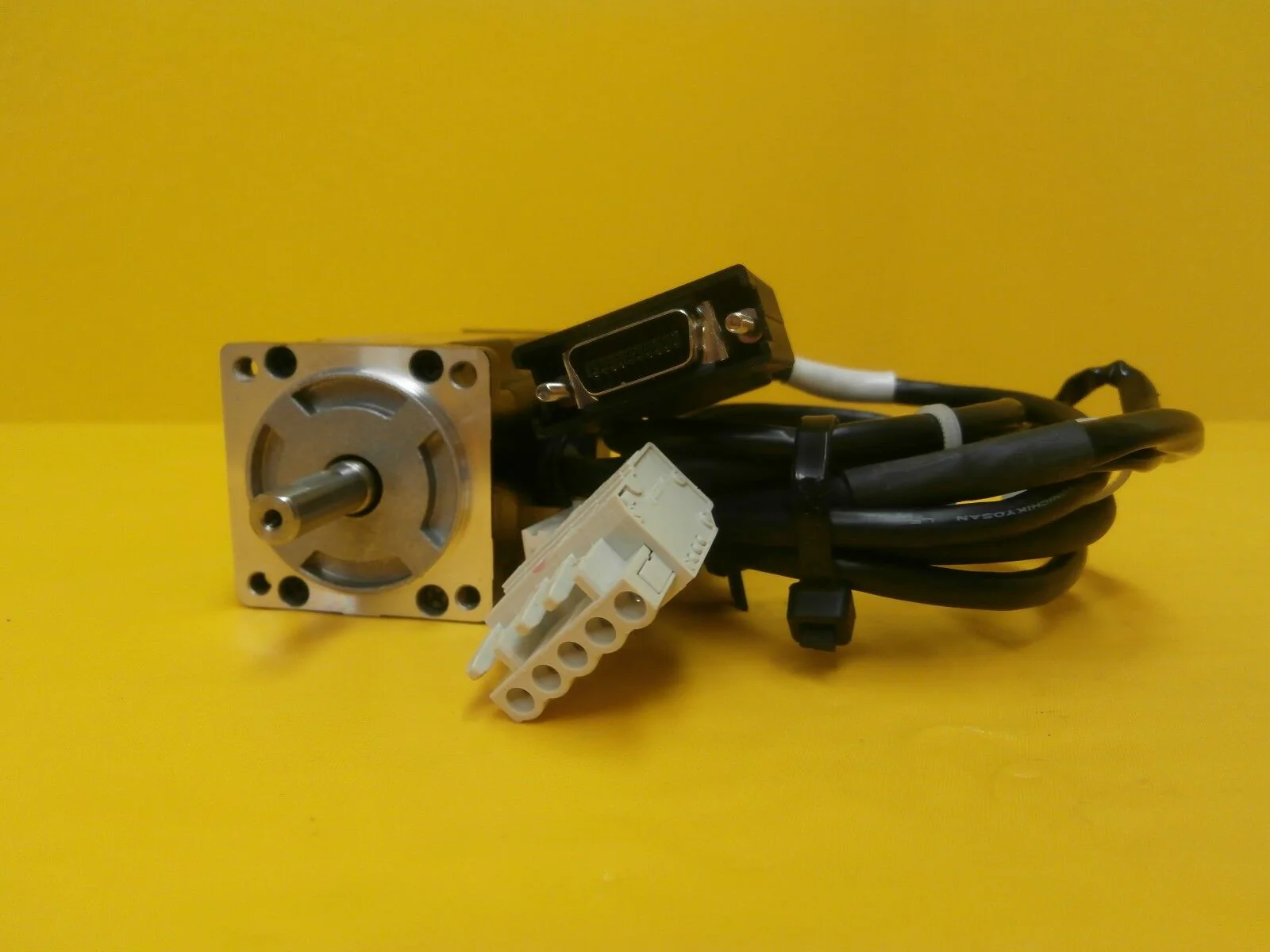 Sanyo Denki P50B04005JCP00 AC Servo Motor SANMOTION P Used Working - Image 2