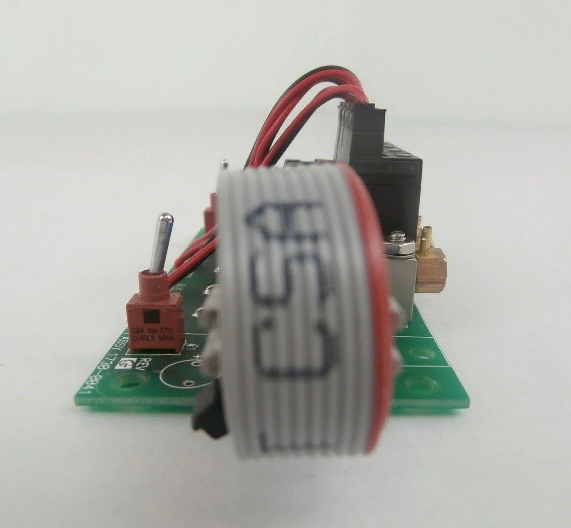 Schumacher 1730-0041 Pneumatic Solenoid Board PCB 1731-0041 Working Surplus - Image 7