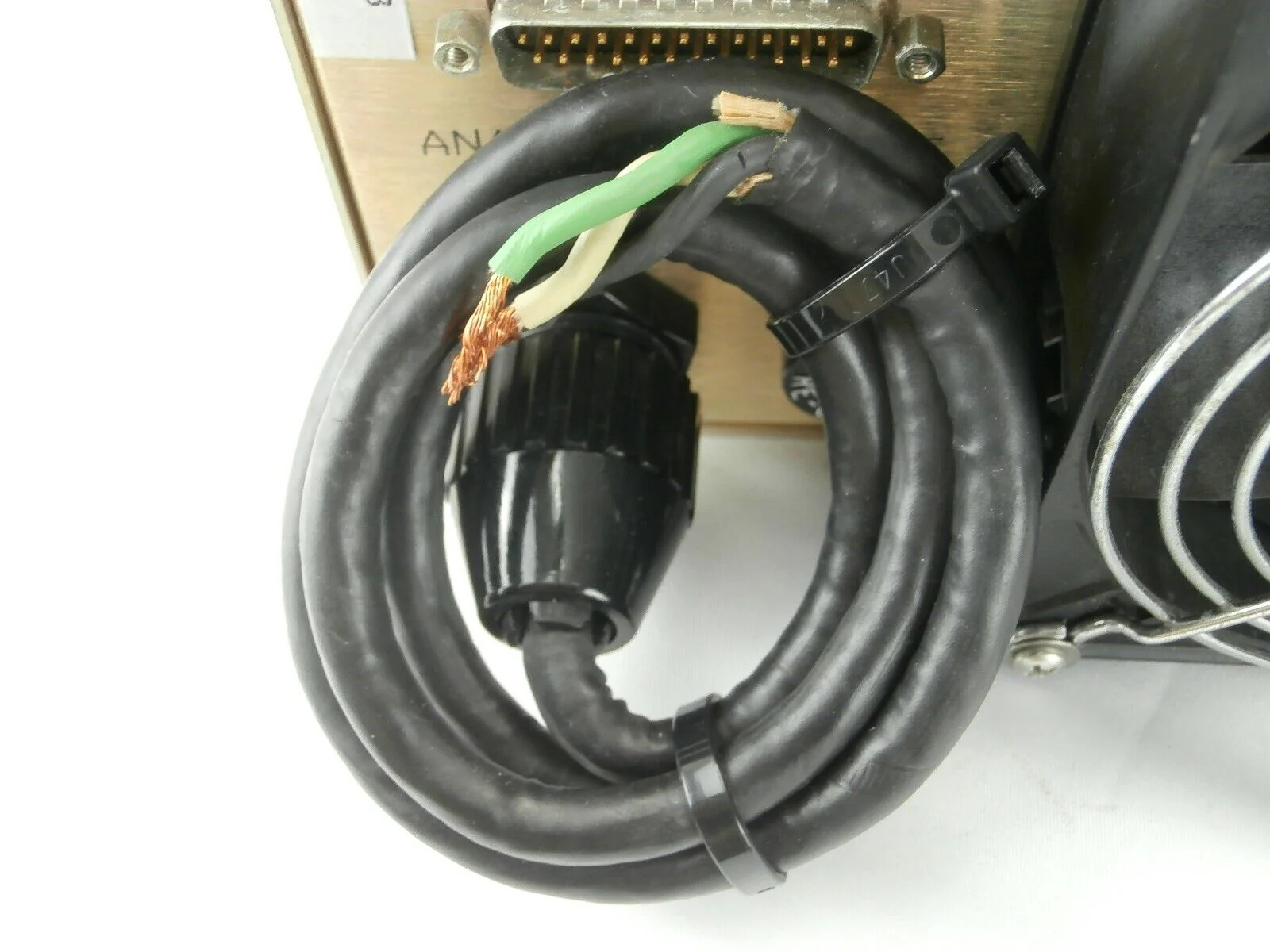Seren IPS Industrial Power Systems R300 RF Power Supply Tested Working - Image 9