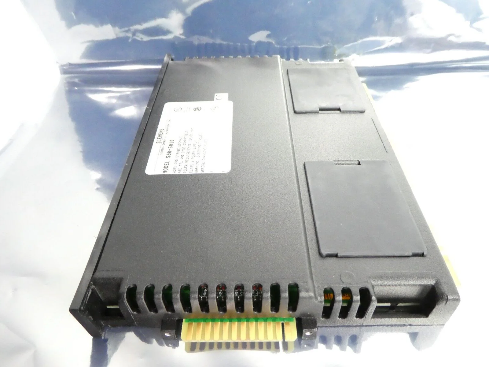 Siemens 500-5019 Word and Strobe Output Module 2460547-0001 New Surplus - Image 10