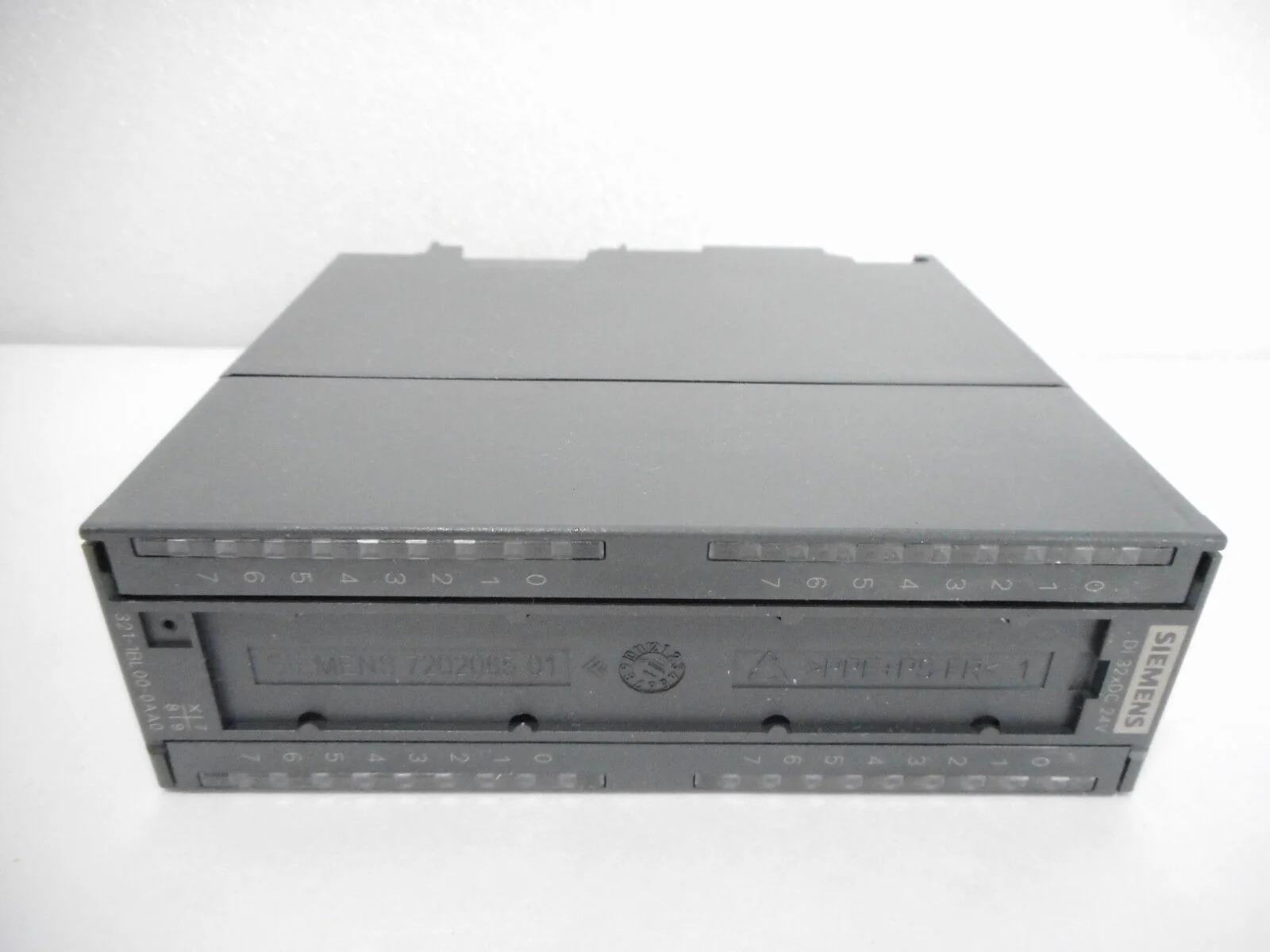 Siemens 6ES7 321-1Bl00-0AA0 Digital Input Module SIMATIC S7 New Surplus - Image 5