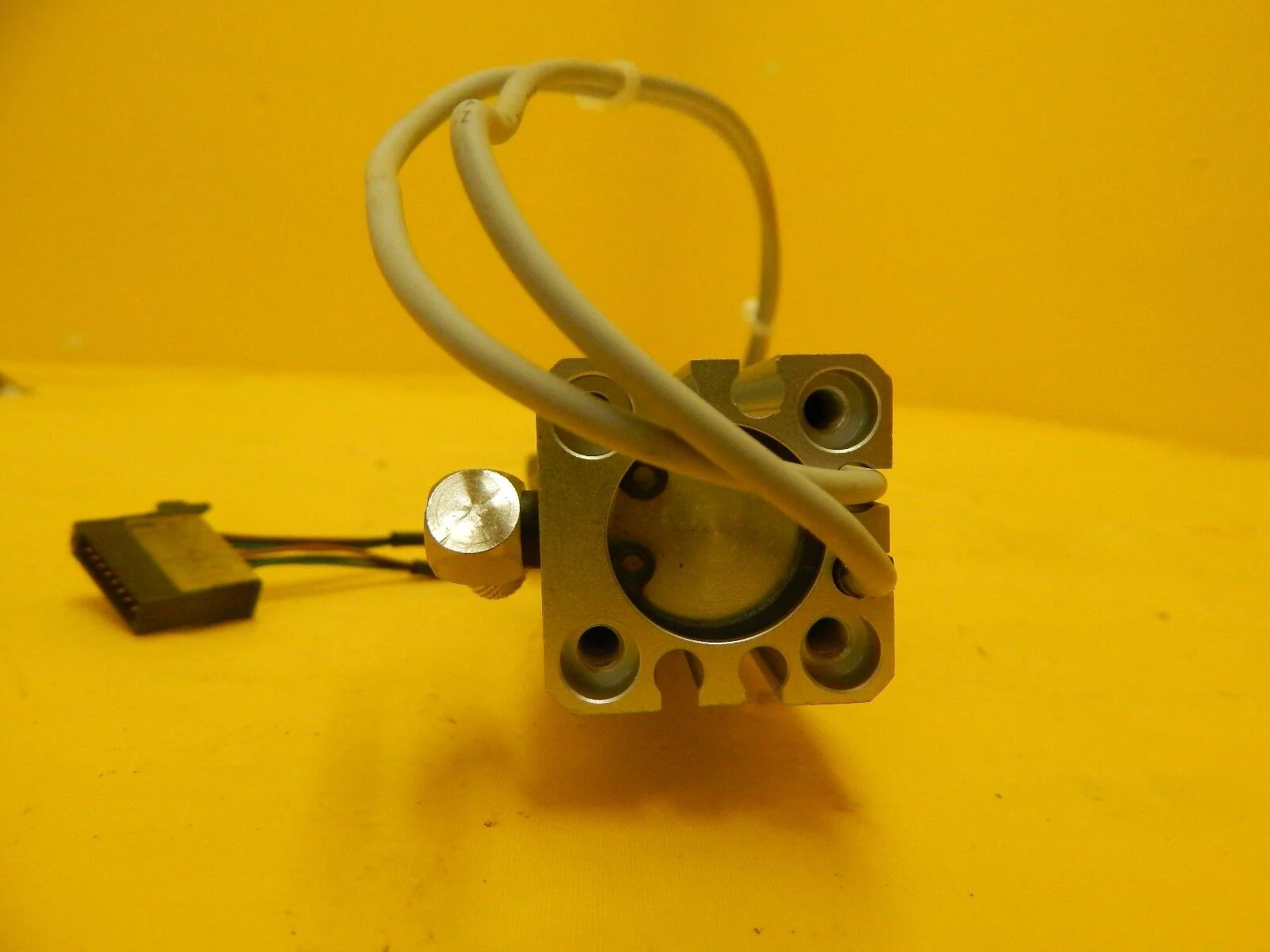 SMC CDQSB16-75DC Pneumatic Air Cylinder JB16-4-070 Lot of 8 Used Working - Image 5