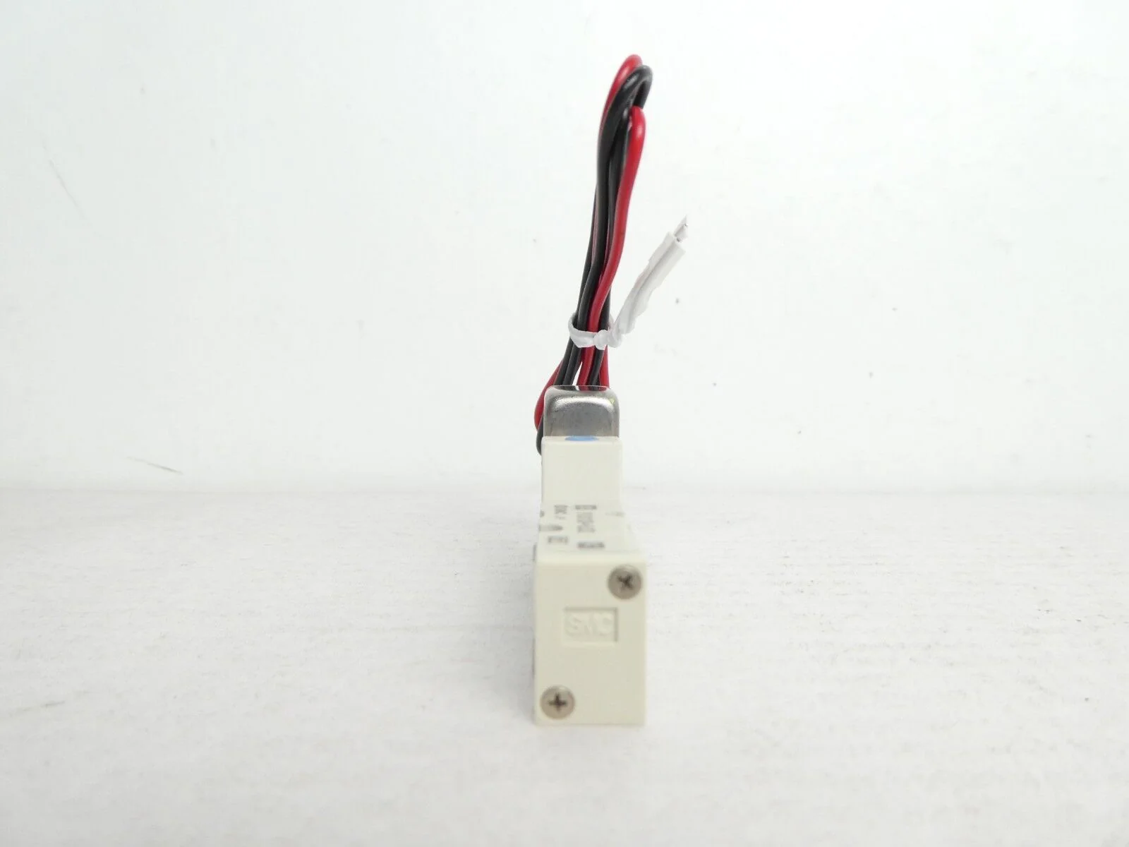 SMC SYJ3133-5LZ Solenoid Valve Reseller Lot of 14 New Surplus - Image 4