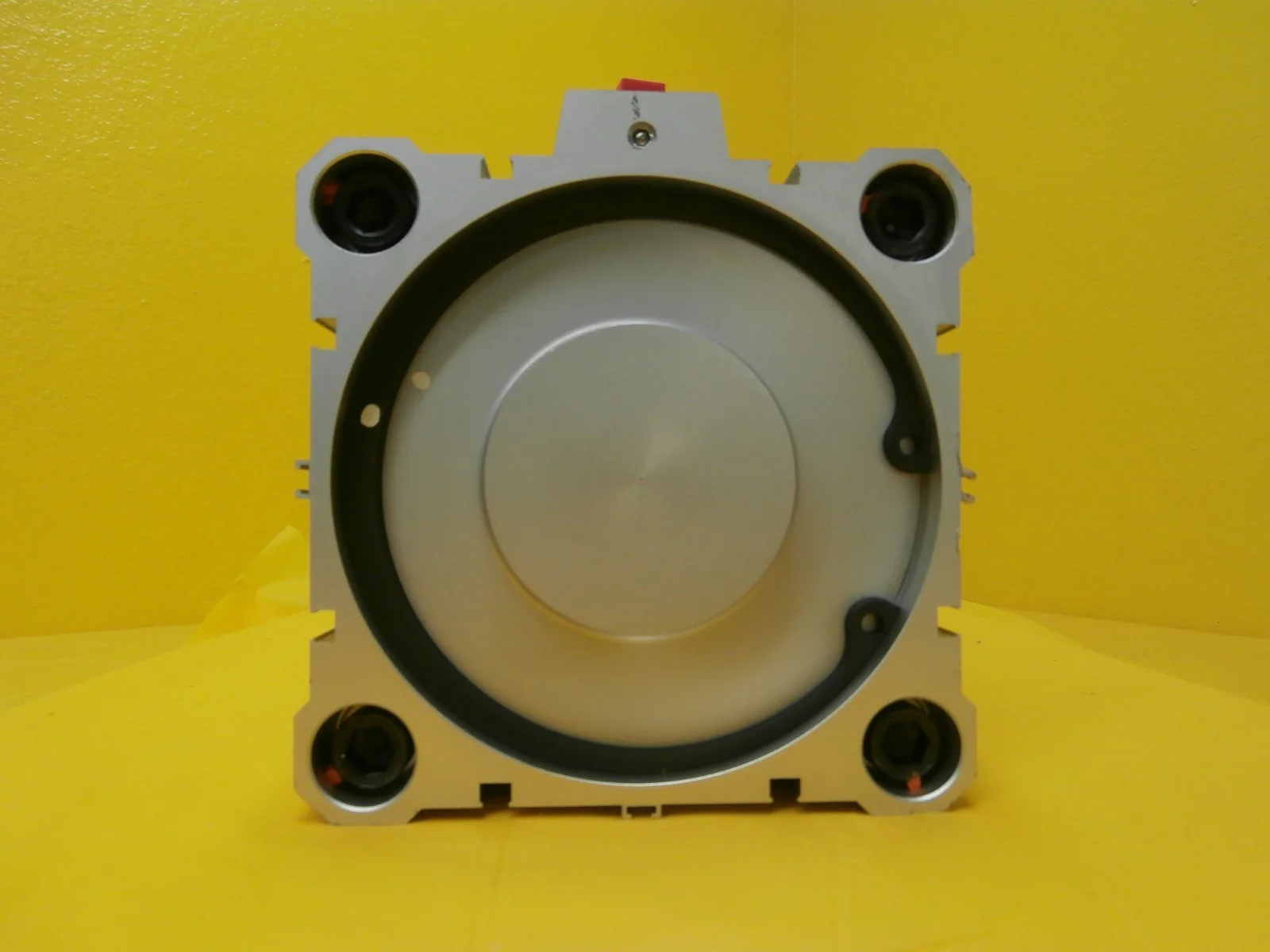 SMC US13394 Slit Valve Pneumatic Cylinder 3020-00077 AMAT 0010-43936 Refurbished - Image 8