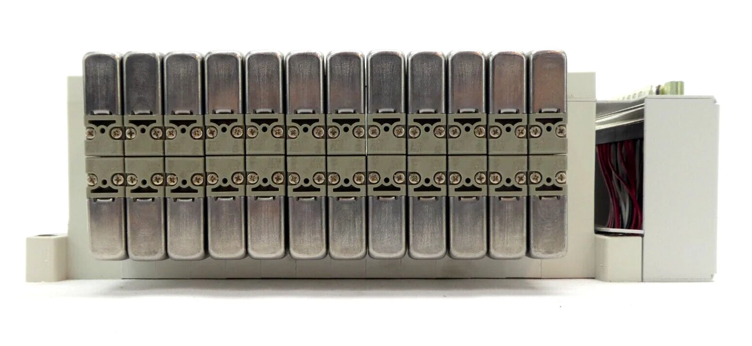 SMC VV5Q11-12-DAP00479 12-Port Pneumatic Manifold AMAT 0190-39960 Working Spare - Image 5