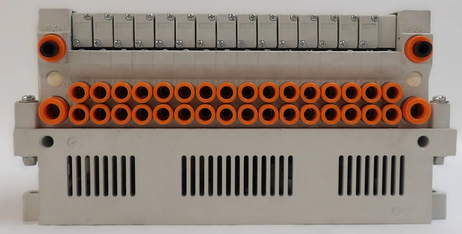 SMC VV5Q11-16-X1601V 16-Port Manifold EX420-SDN2 AMAT Working - Image 2