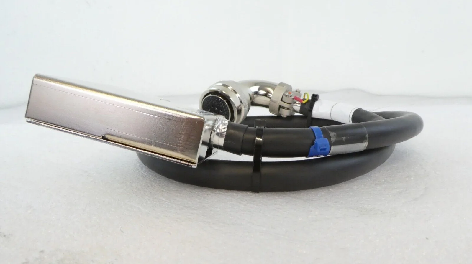 STP Edwards B751-30-120 Turbomolecular Pump Control Cable 1M Tested Working - Image 6