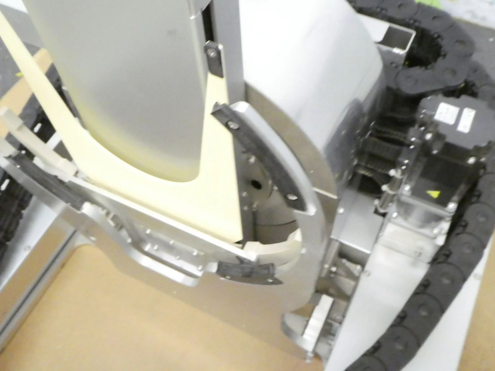 TEL Tokyo Electron 300mm Transfer Robot with Linear Track Working Surplus - Image 11