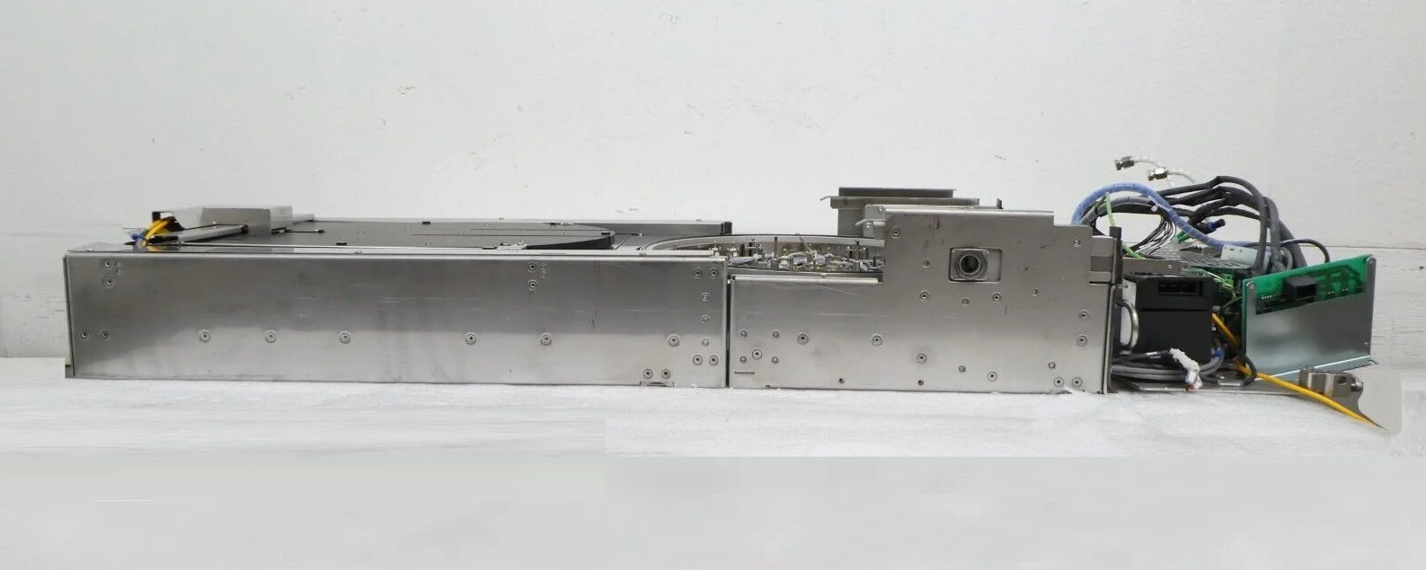 TEL Tokyo Electron CPHP General Chamber CPHG Lithius No Plate Assembly Untested - Image 3