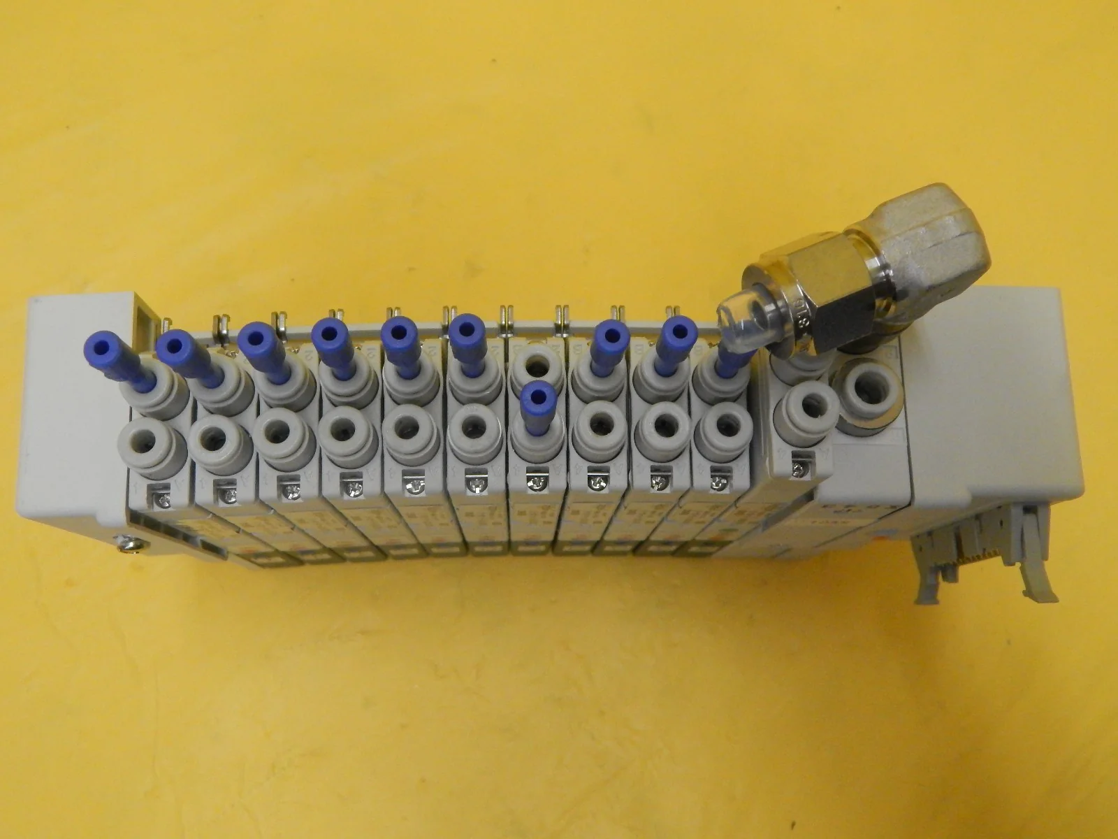 TEL Tokyo Electron SVC1 11-Port Manifold SMC SQ1131DY-5-C4-Q PR300Z Used Working - Image 5