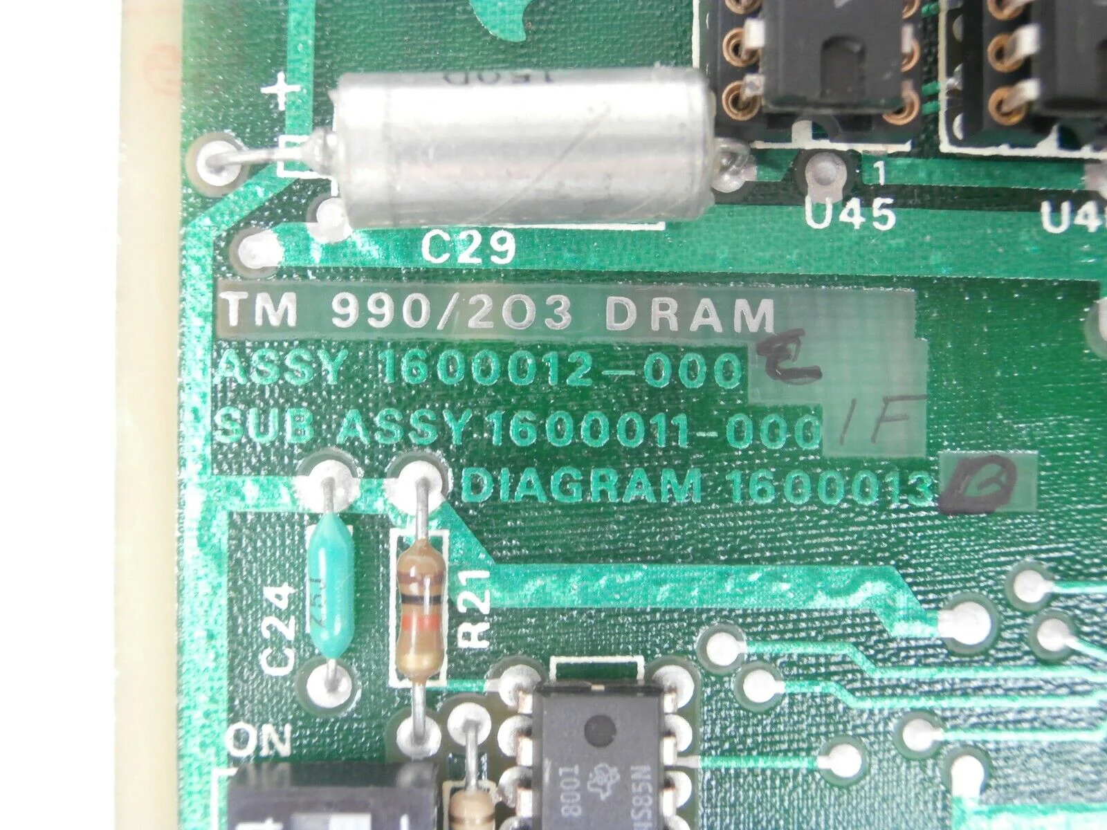 Texas Instruments 1600012-000 PCB TM 990/203 DRAM Varian F9646001 Refurbished - Image 11
