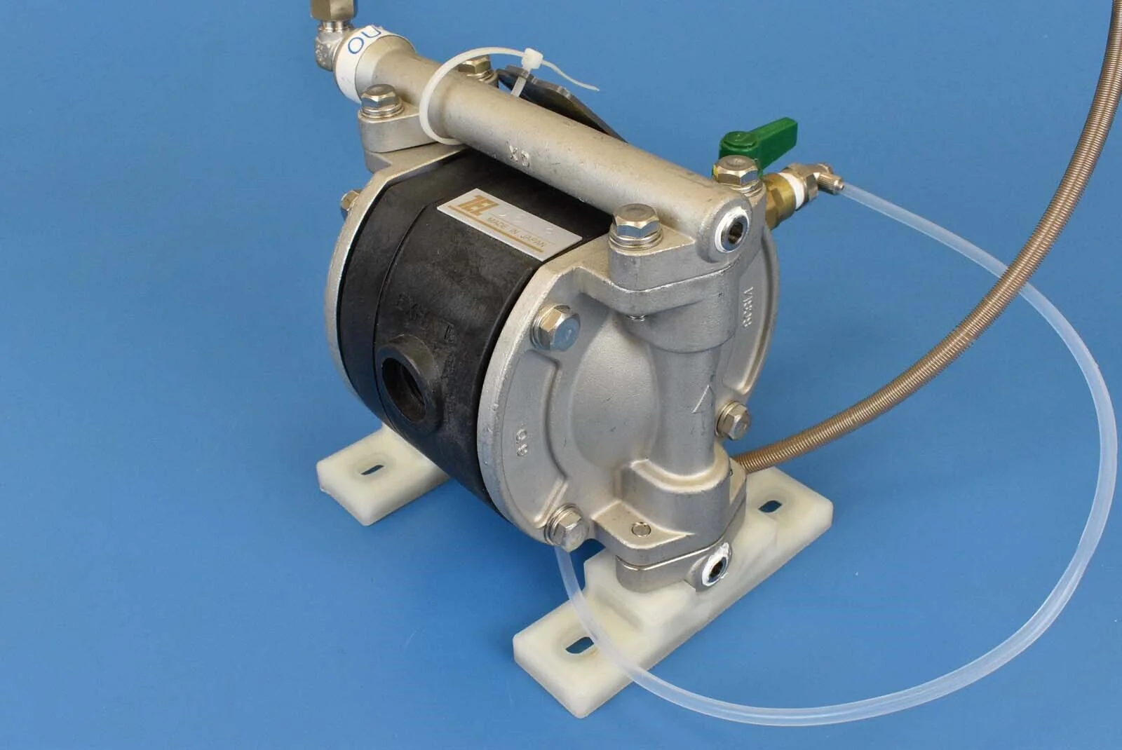 Tokyo Electron Ltd 011-000508-1 Pneumatic Drive Diaphragm Pump - Image 2