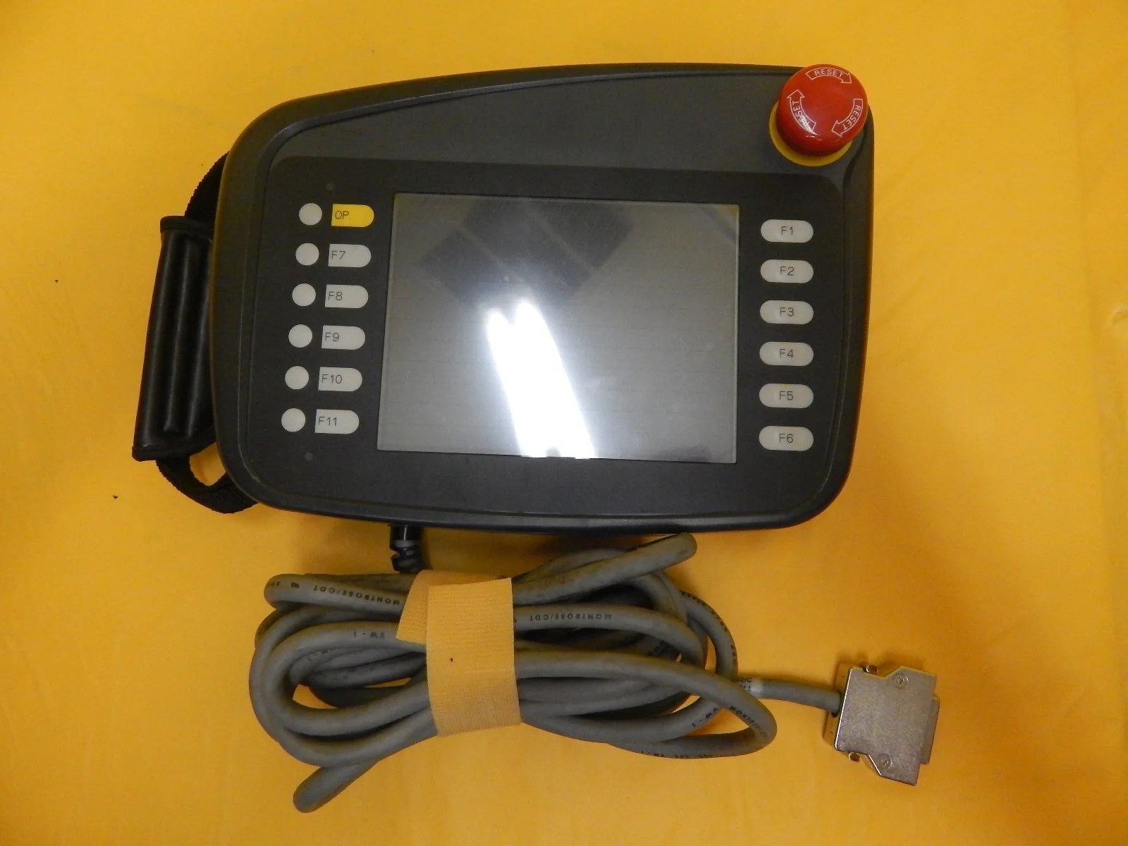 Total Control 0980011-01 Teach Pendant Operator Interface Used Working - Image 2