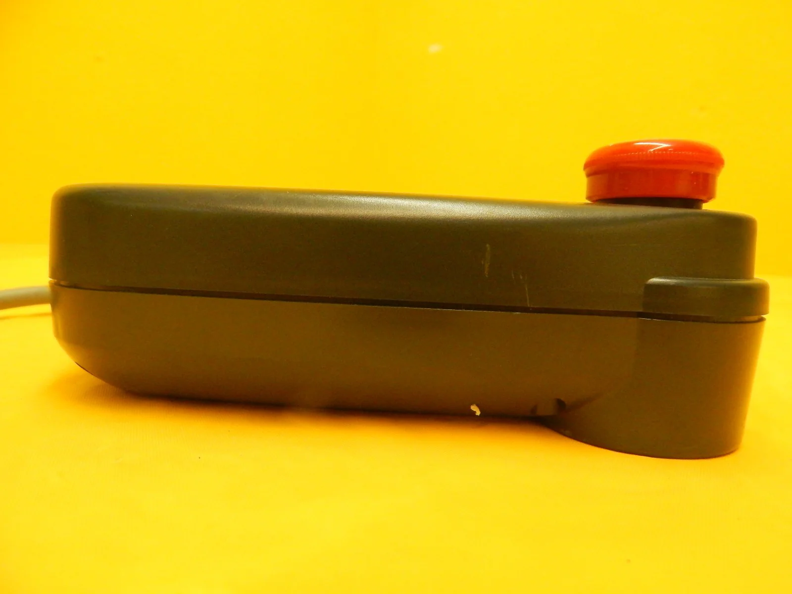 Total Control 0980011-01 Teach Pendant Operator Interface Used Working - Image 4