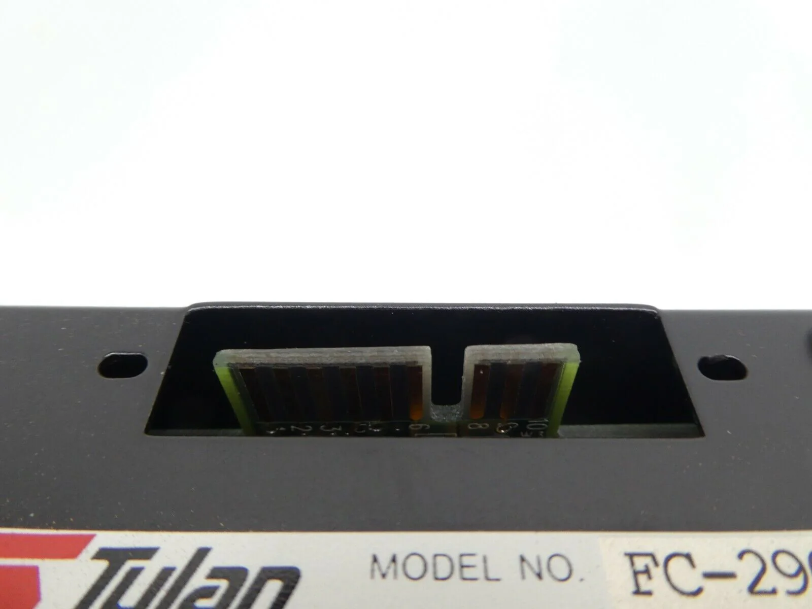 Tylan FC-2900M Mass Flow Controller MFC 200 SCCM N2 2900 Series Refurbished - Image 10
