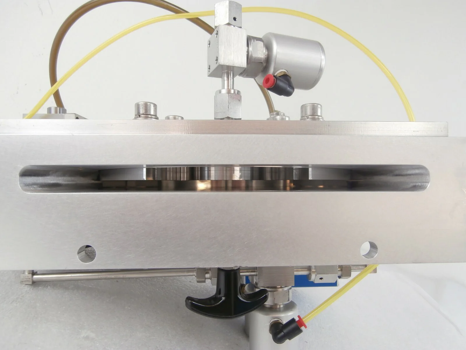 Ulvac 1020545-02-AME 200mm Wafer Heating Assembly Enviro II RF Strip Working - Image 7