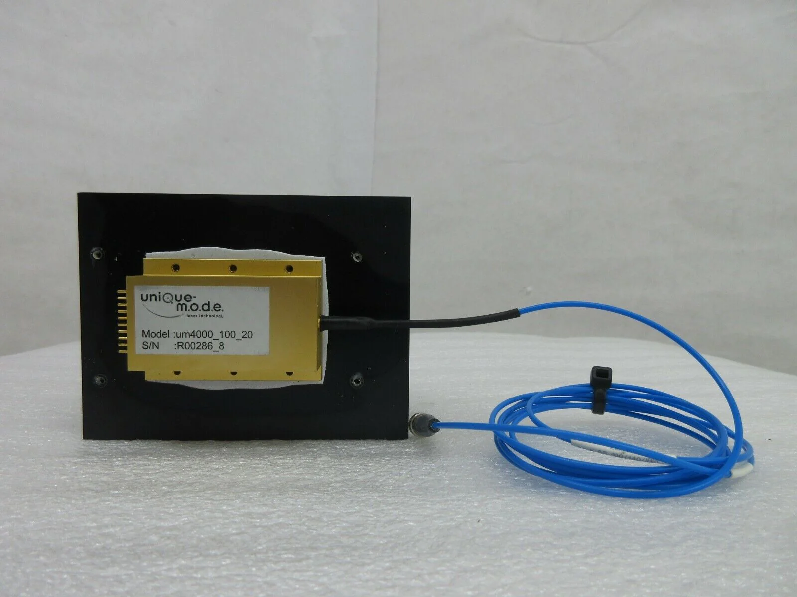 Unique-m.o.d.e. um4000_100_20 Laser Diode Used Working - Image 2