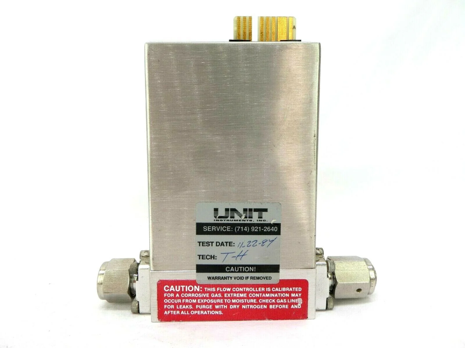 UNIT Instruments UFC-8160 Mass Flow Controller MFC 100 SCCM SiH2Cl2 Working - Image 4
