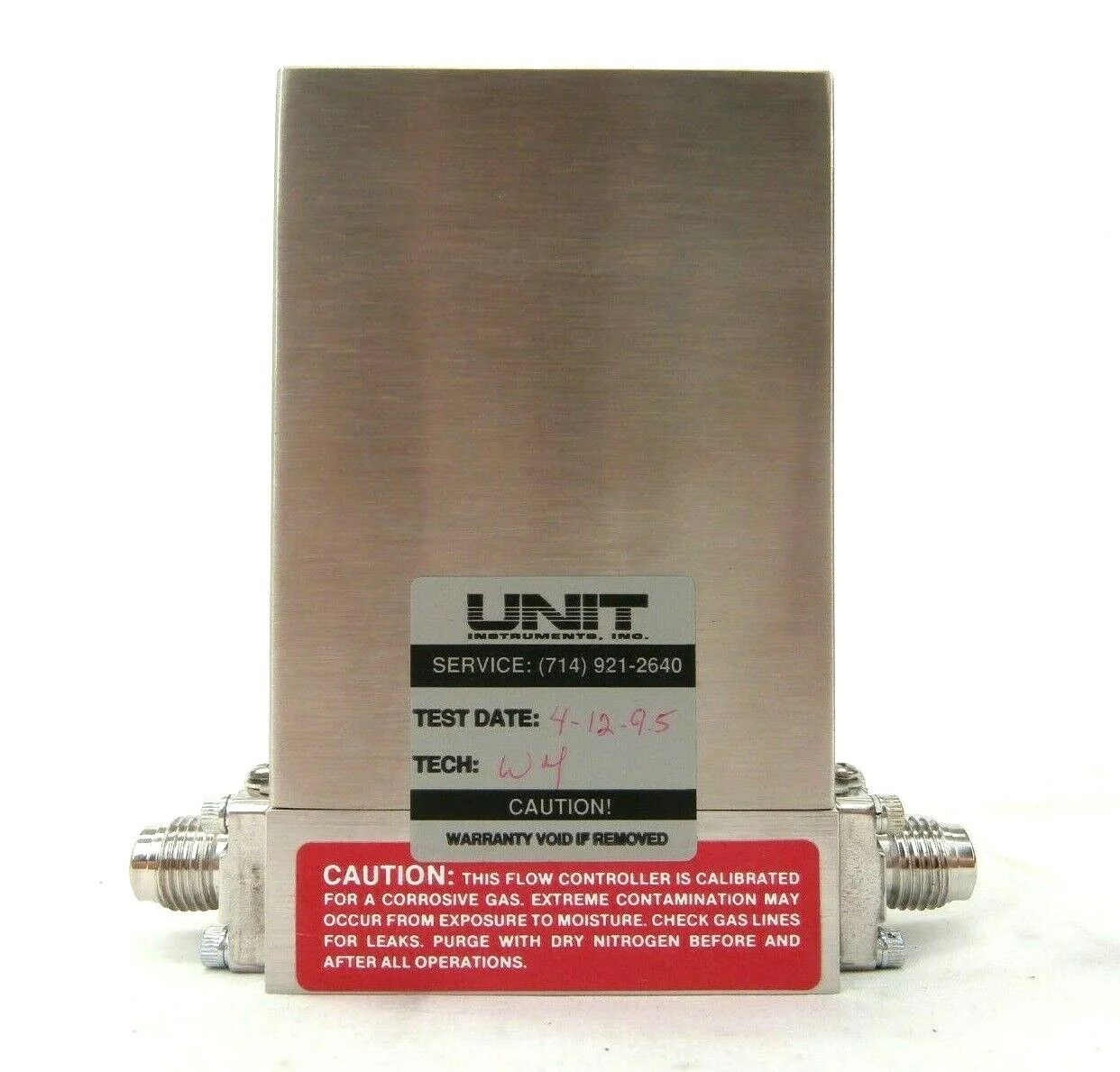 UNIT Instruments UFC-8160 Mass Flow Controller MFC 200 SCCM HCl Working Spare - Image 3