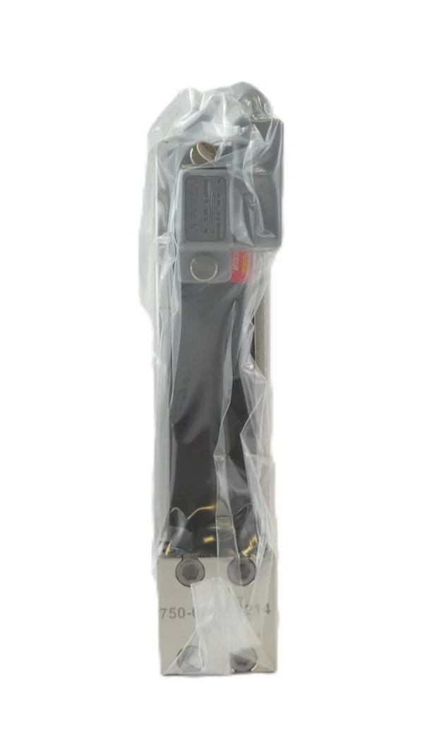 UNIT Instruments UFC-8561C Mass Flow Controller MFC 100 SCCM Cl2 3030-15158 New - Image 4
