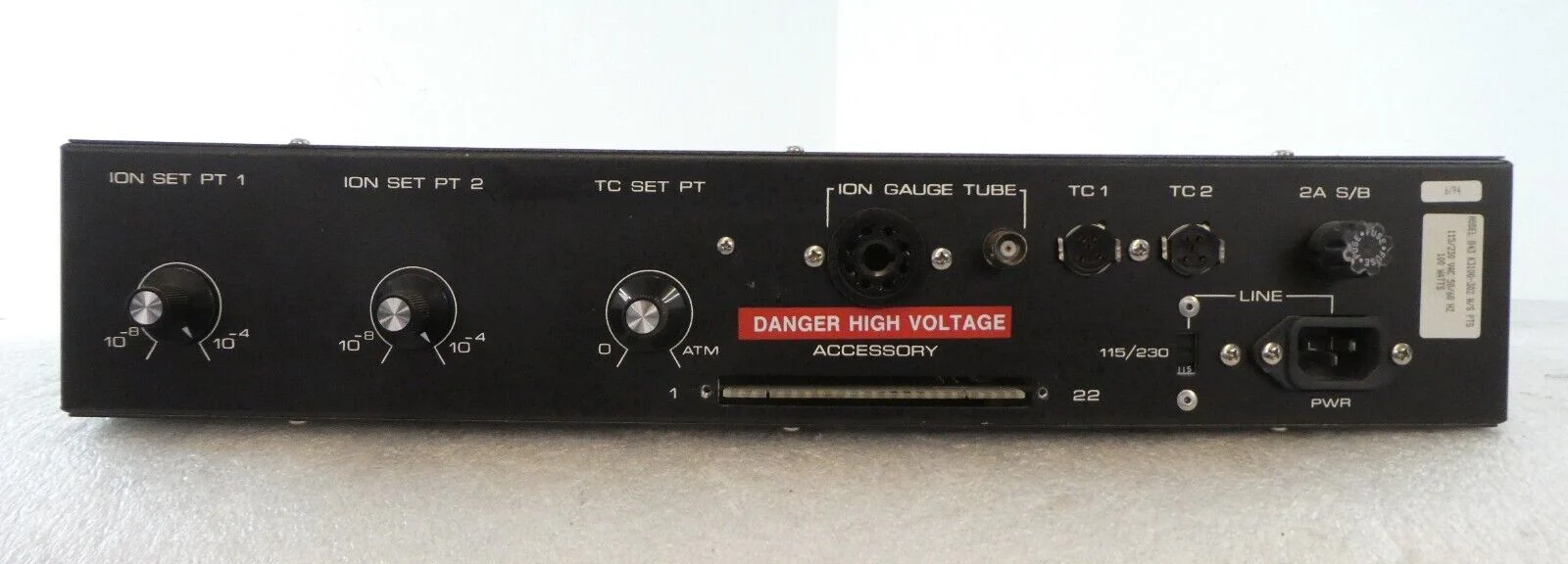 Varian 843 Vacuum Ionization Gauge 843 K3100-302 Model 843 Lot of 2 Working - Image 3