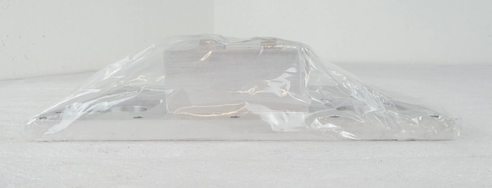 Varian Semiconductor Equipment H5086001 Extraction Slit Manifold Base Plate New - Image 5