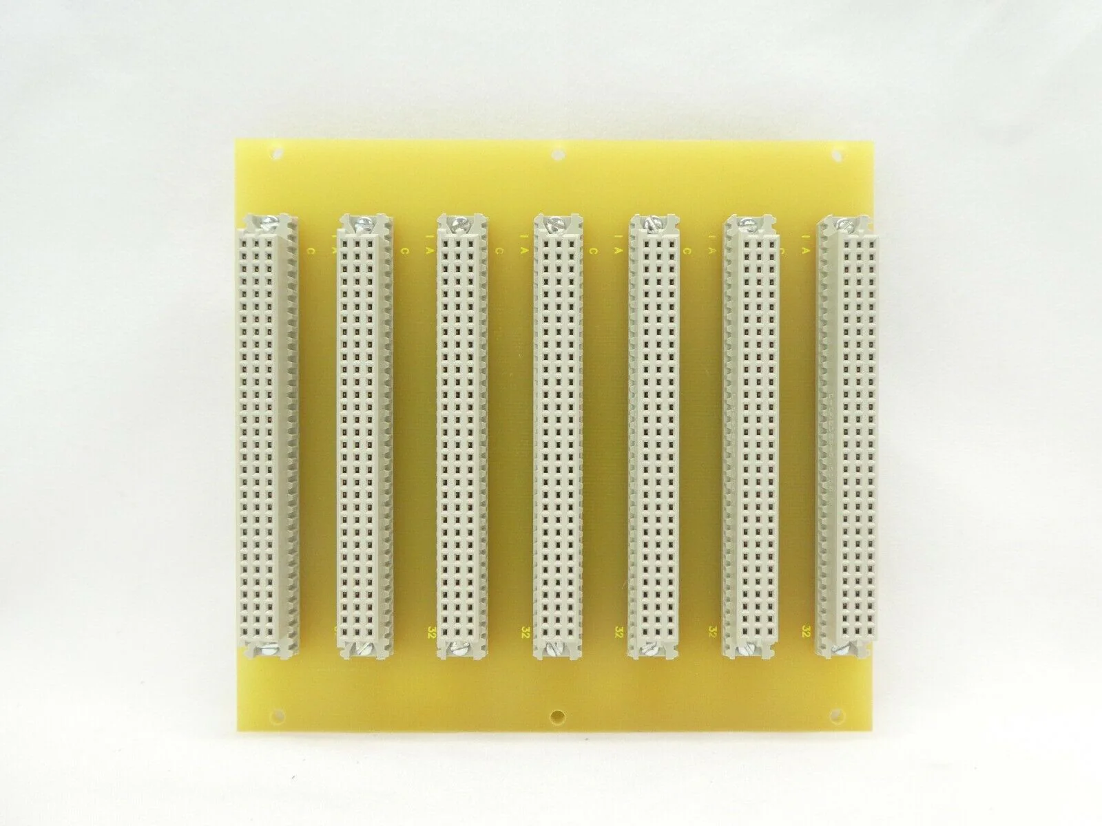 Varian Semiconductor Equipment VSEA C-101783001 I/O Backplane PCB Rev. 05 Spare - Image 3